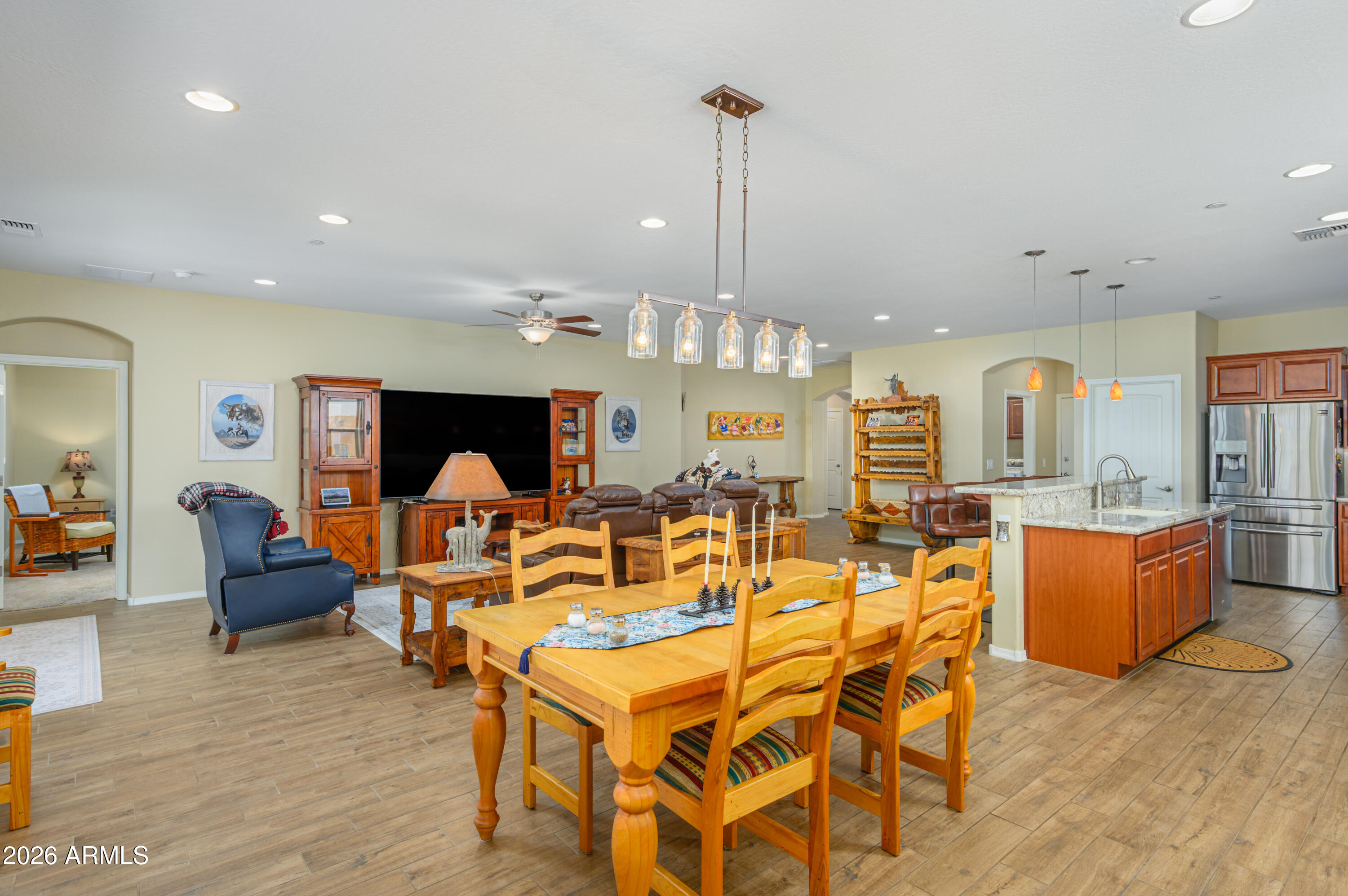 2024 GOLDDUST Circle