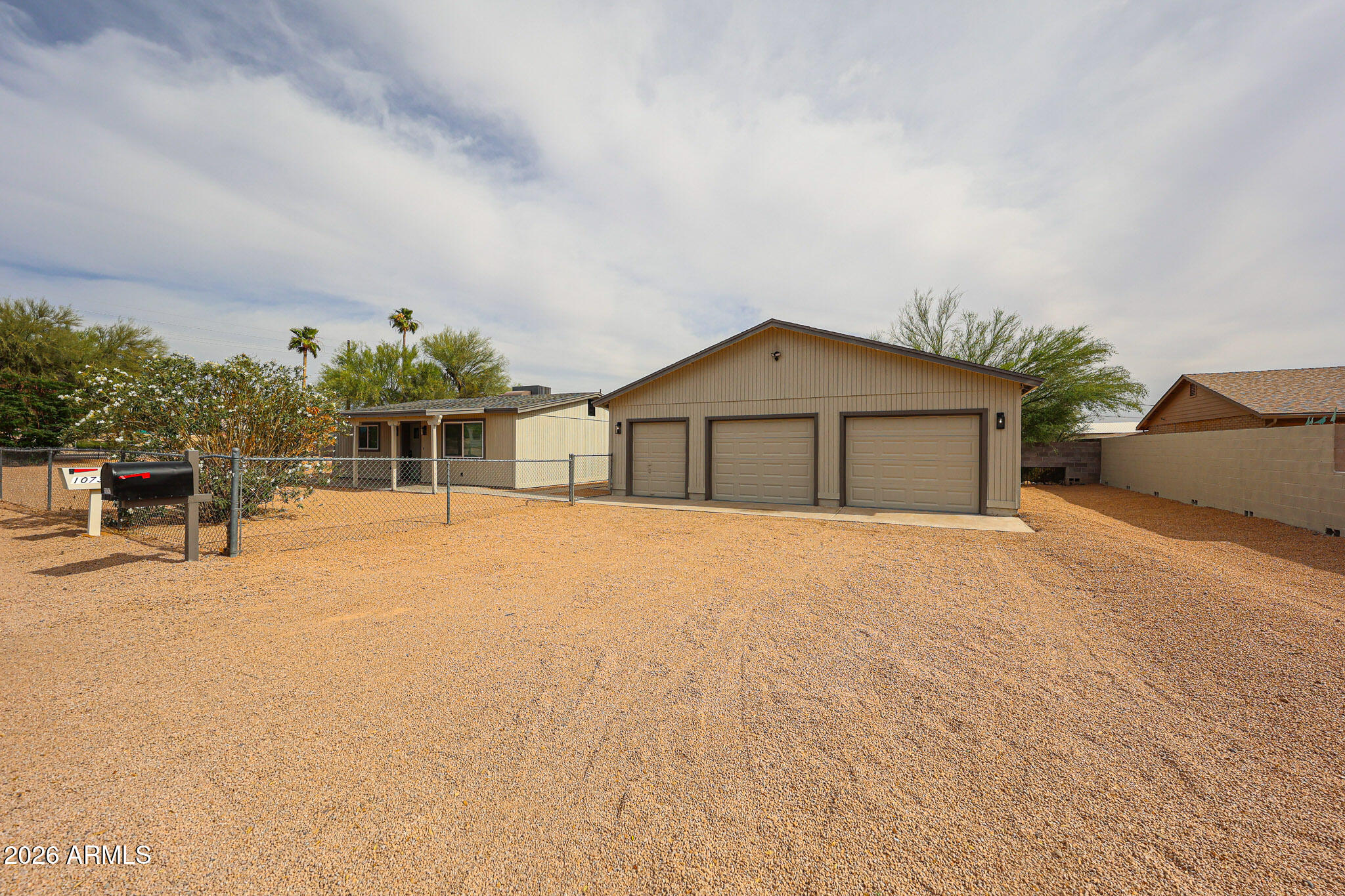 10747 E BOULDER Drive