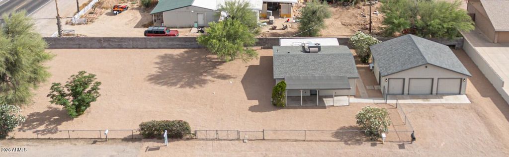 Photo of 10747 E Boulder Drive, Apache Junction, AZ 85120 (MLS # 7021414)