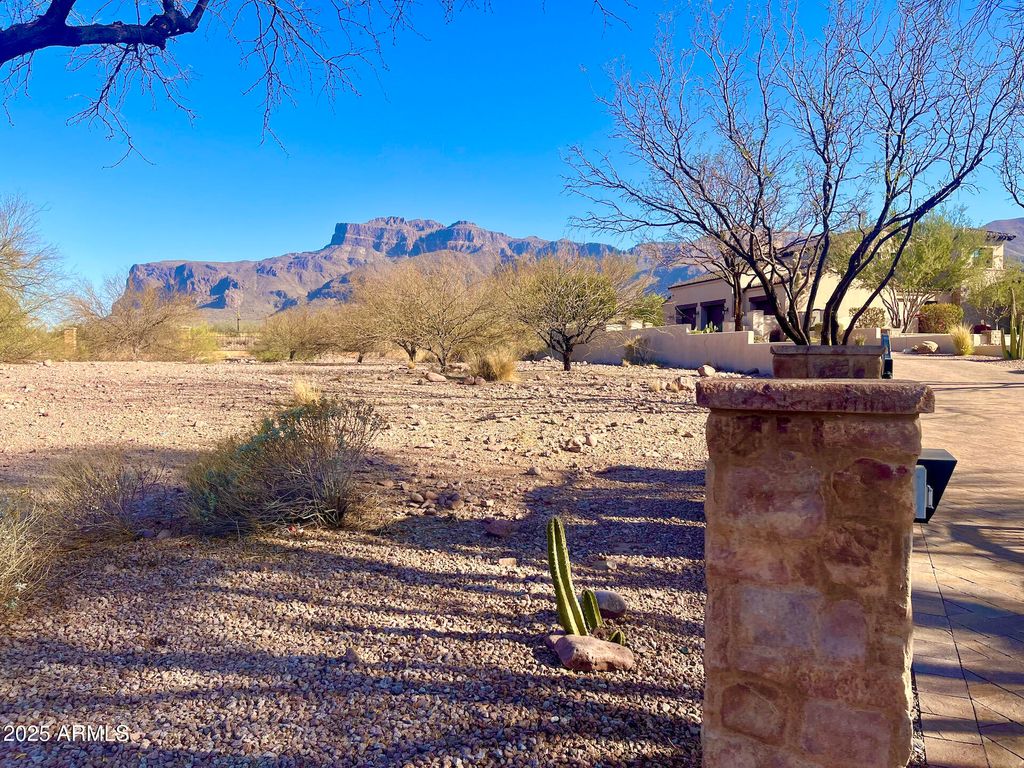 Photo of 8364 E Sunset View Drive #18, Gold Canyon, AZ 85118 (MLS # 6833745)