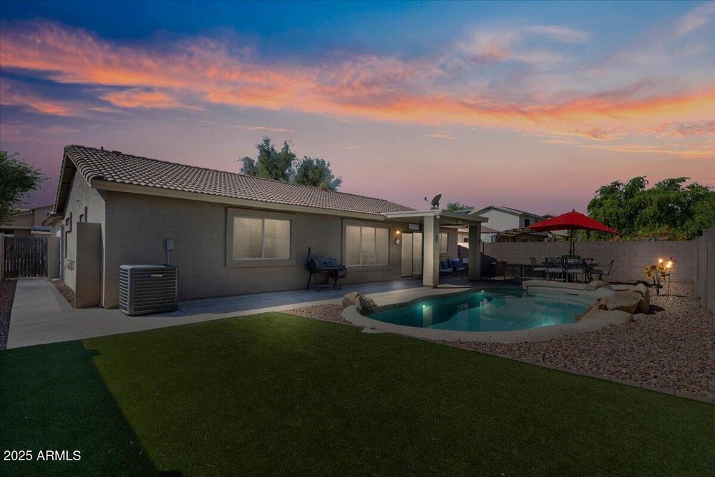 Photo of 15812 W Cocopah Street, Goodyear, AZ 85338 (MLS # 6921028)