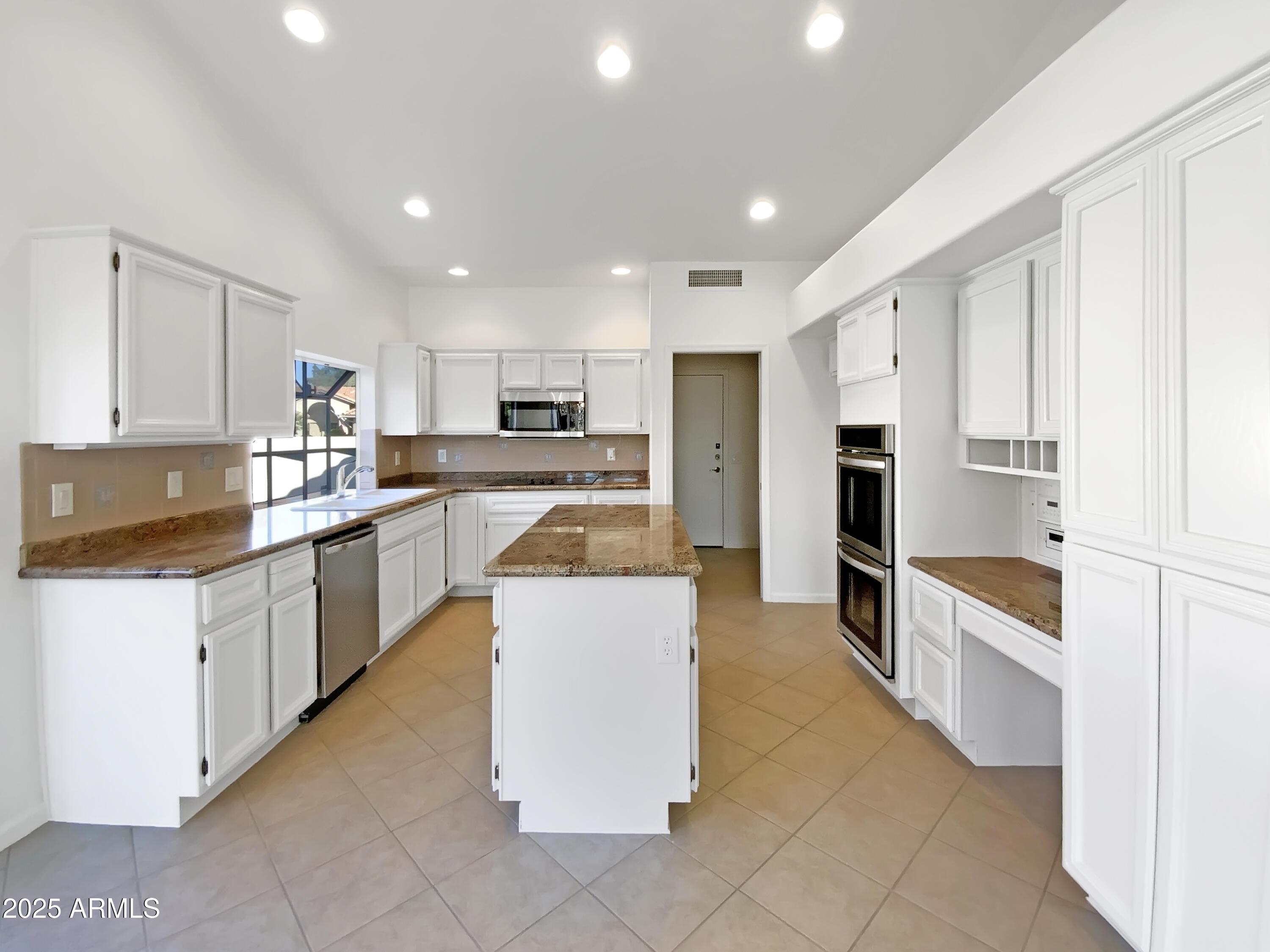 25440 S FLAME TREE Drive