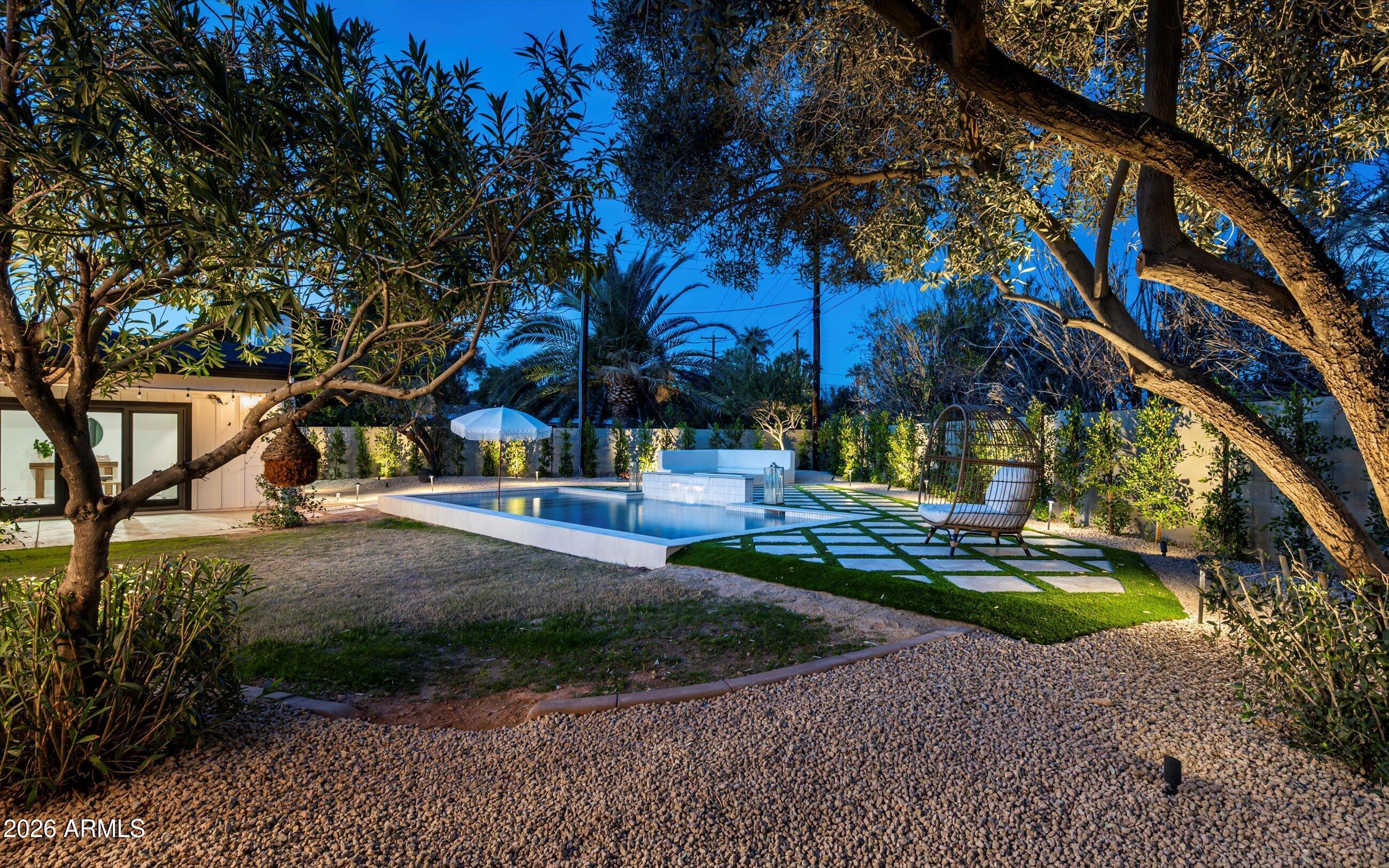 3612 E PIERSON Street