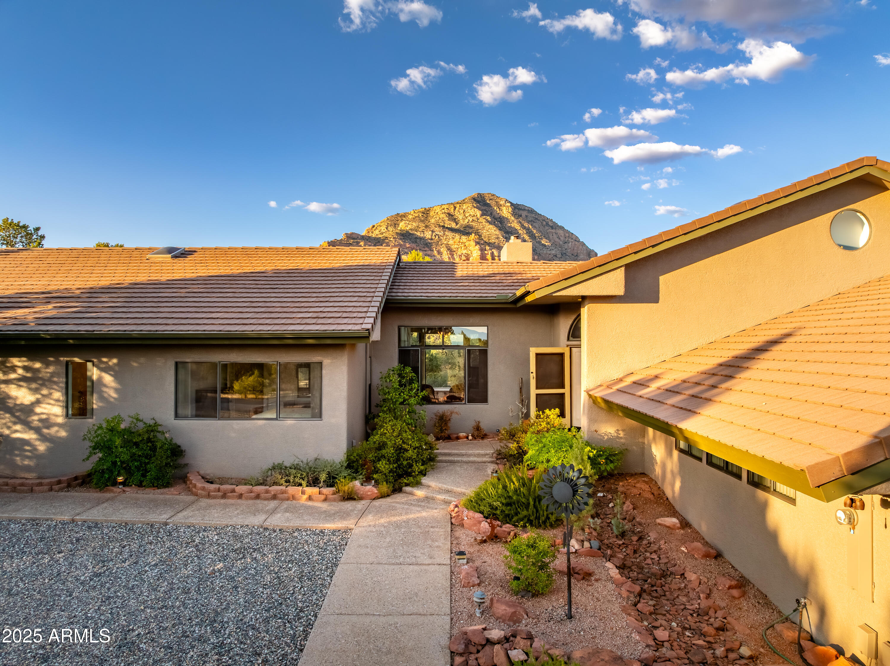 20 PAISANO Road