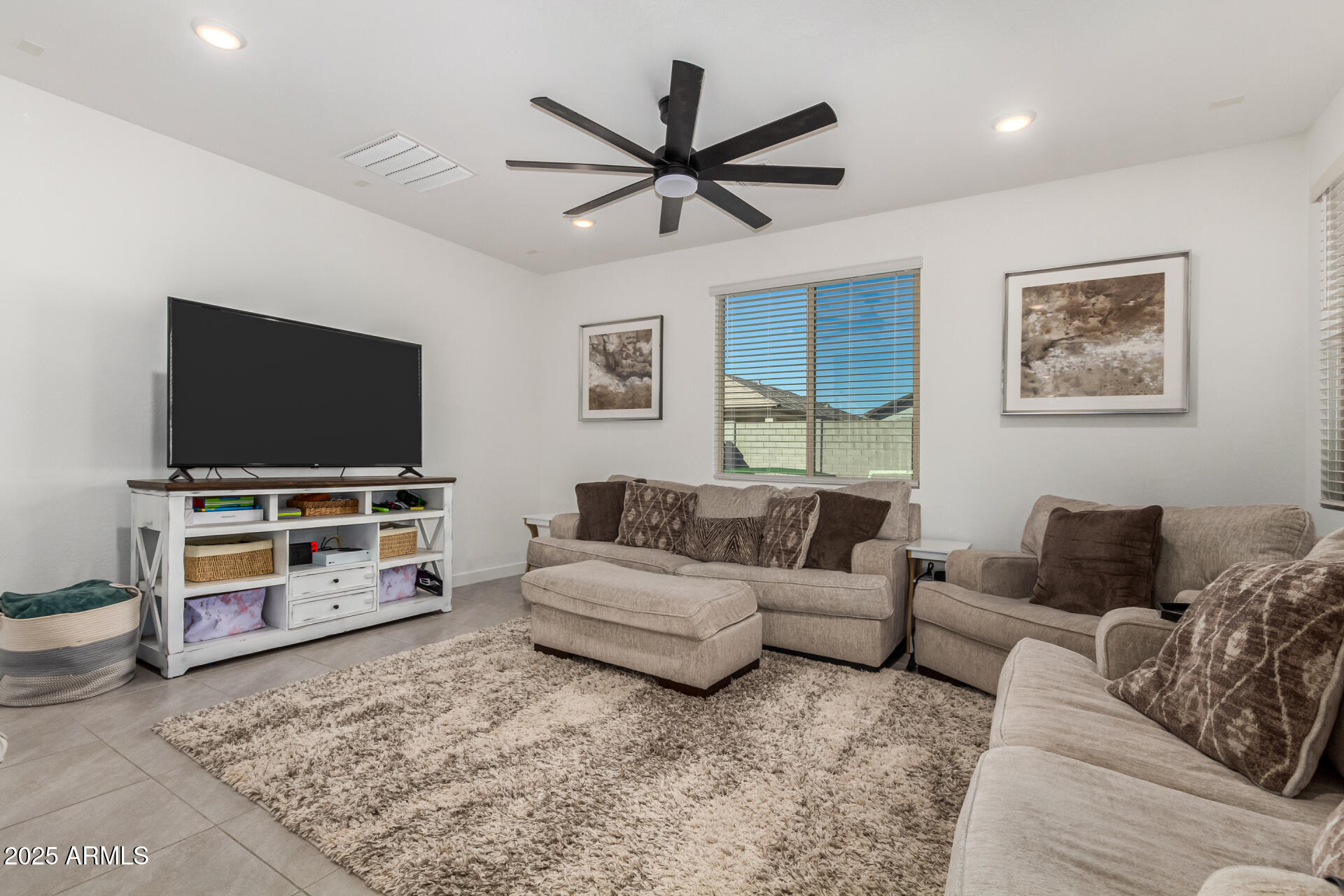 16846 W MOLLY Lane