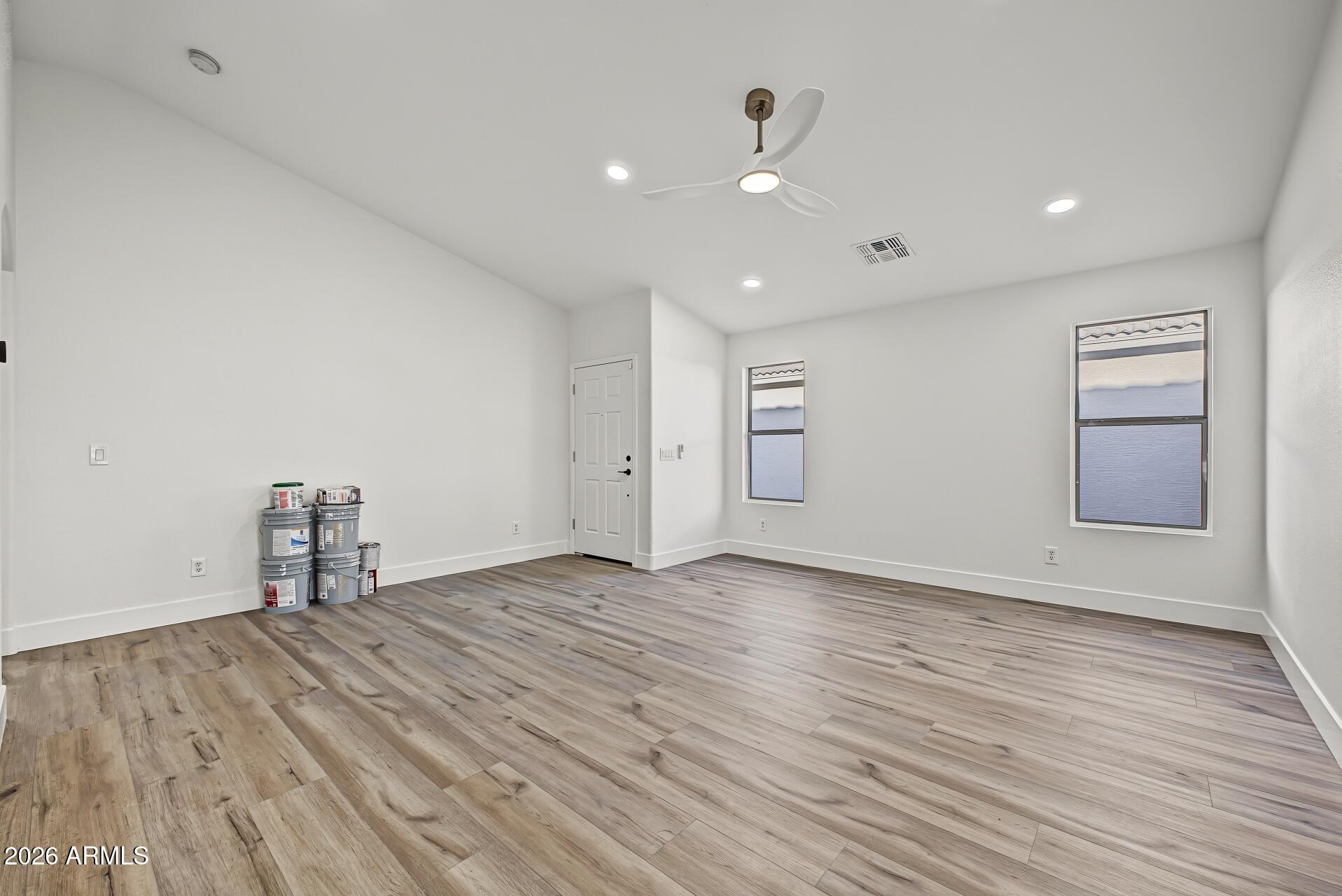 1055 E VERNOA Street