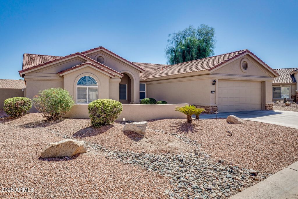 Photo of 14771 W Trevino Drive, Goodyear, AZ 85395 (MLS # 6928733)