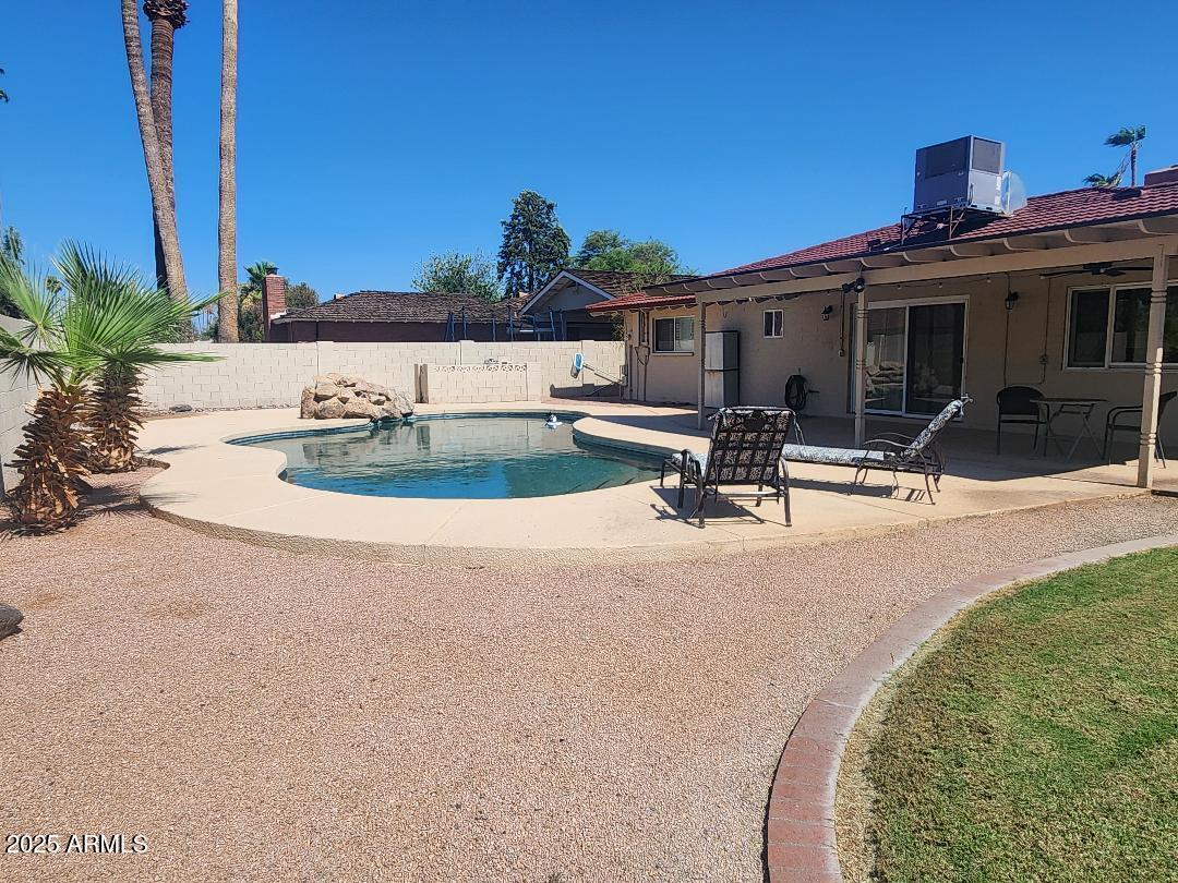 2022 E PEBBLE BEACH Drive
