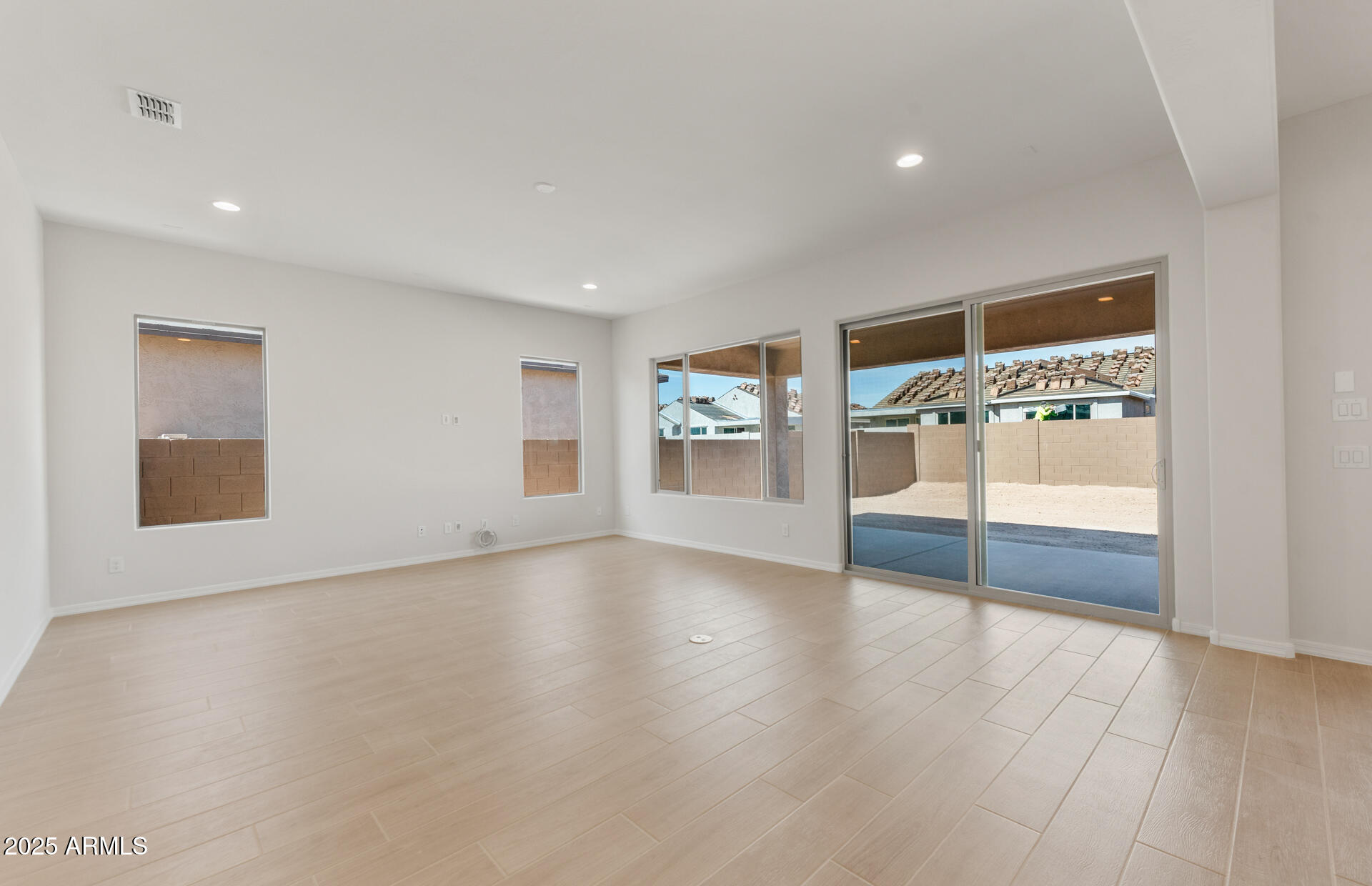 7682 W Mockingbird Way