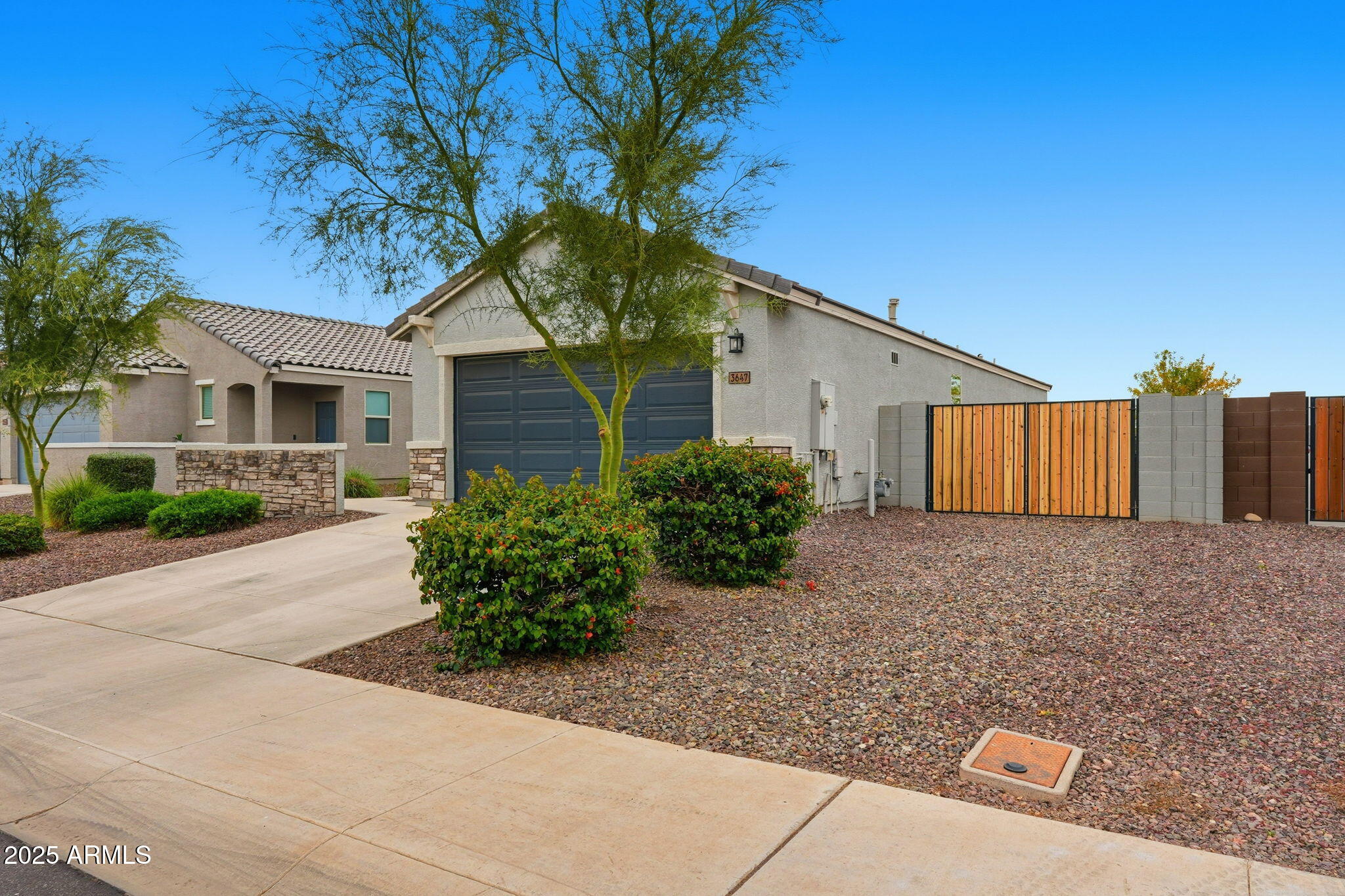 3647 E HENSON Street