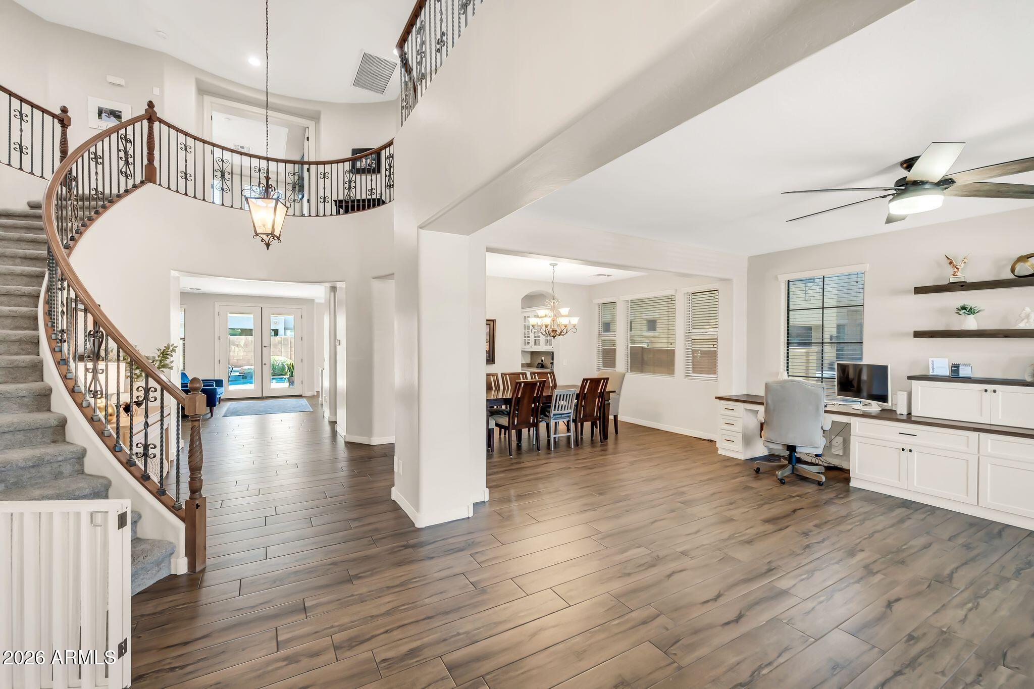 Properties 4 20339 E VIA DE COLINA --