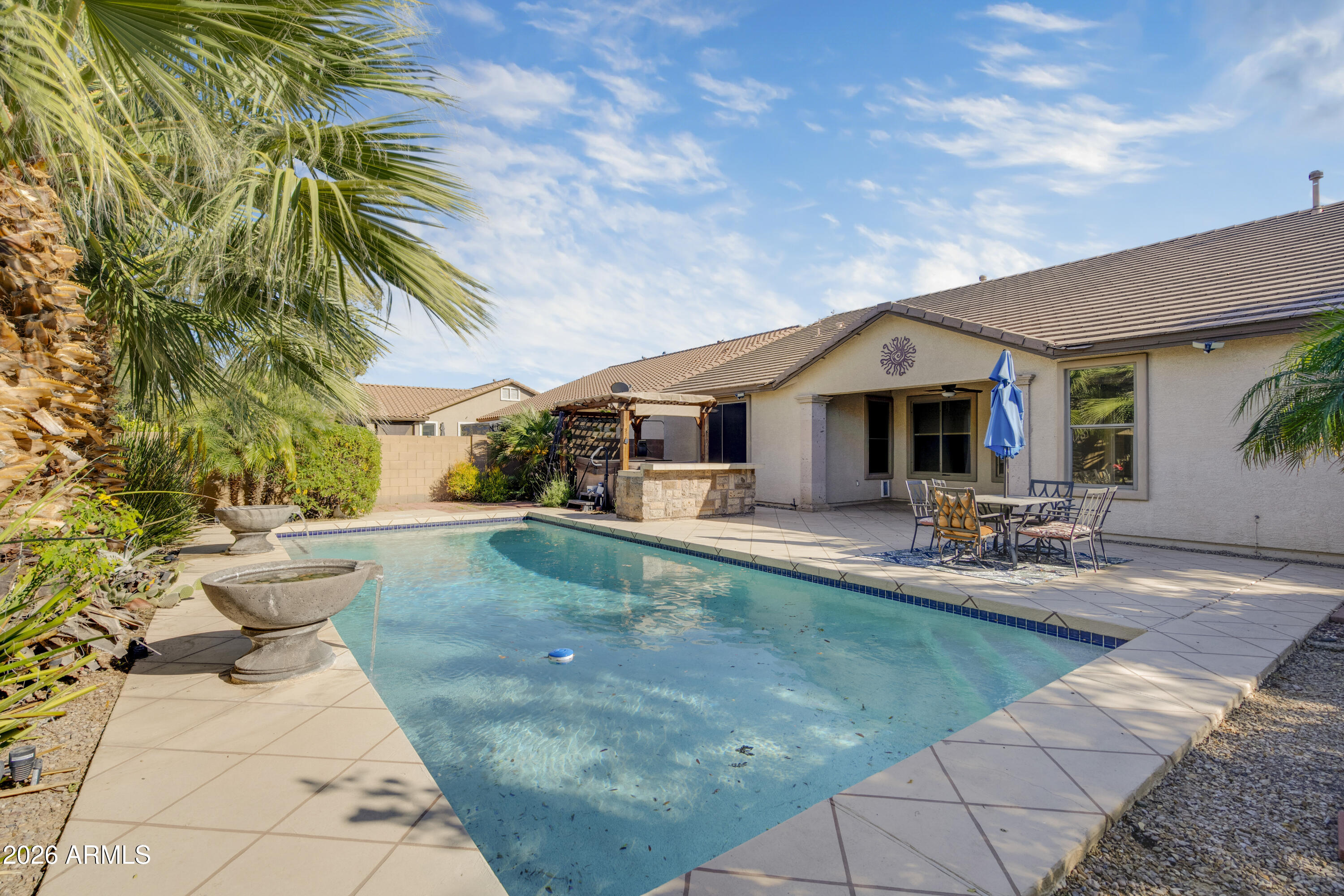 2218 W MAGDALENA Lane