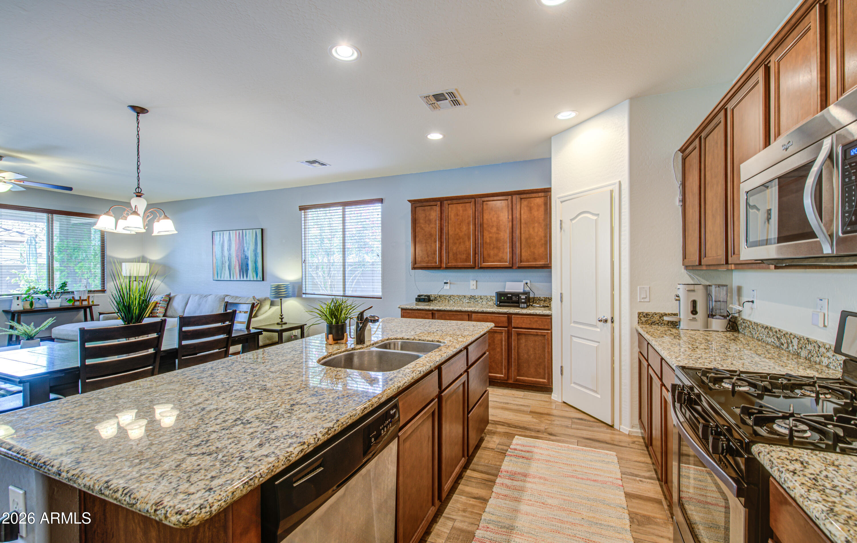 21103 E CREEKSIDE Drive