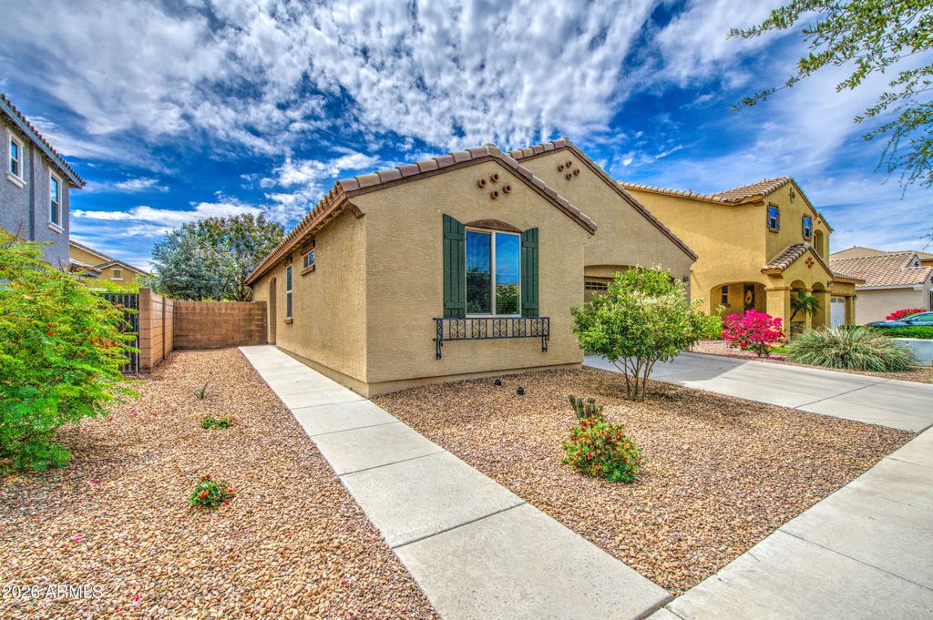 Photo of 21103 E Creekside Drive, Queen Creek, AZ 85142 (MLS # 7013932)