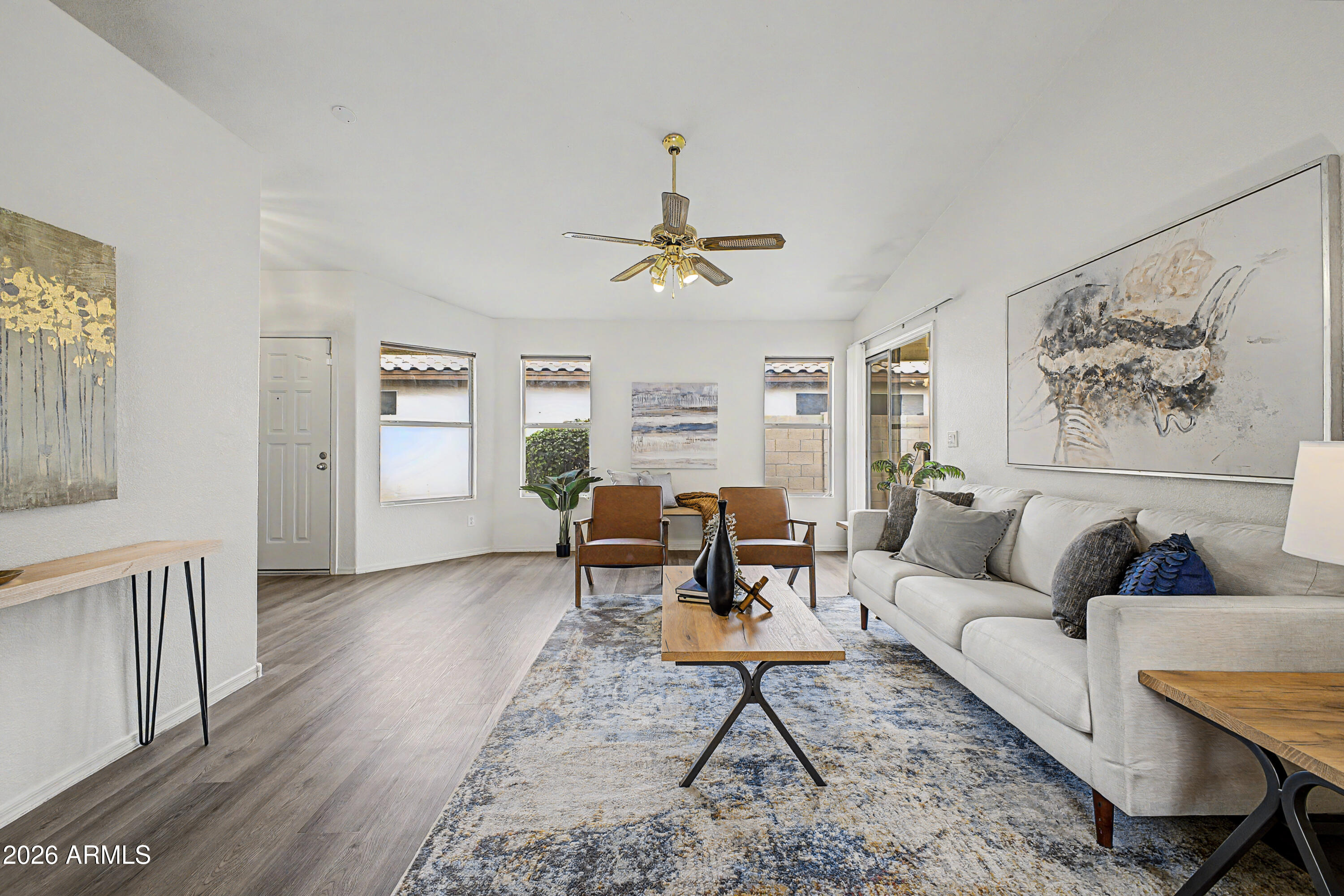 1111 W KINGBIRD Drive