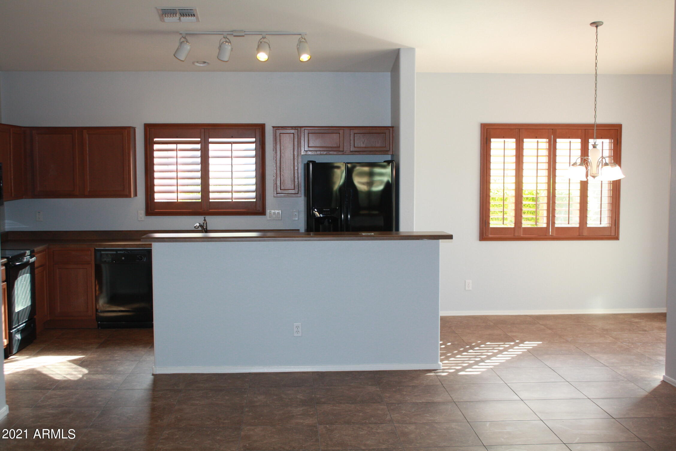 16979 W SONORA Street