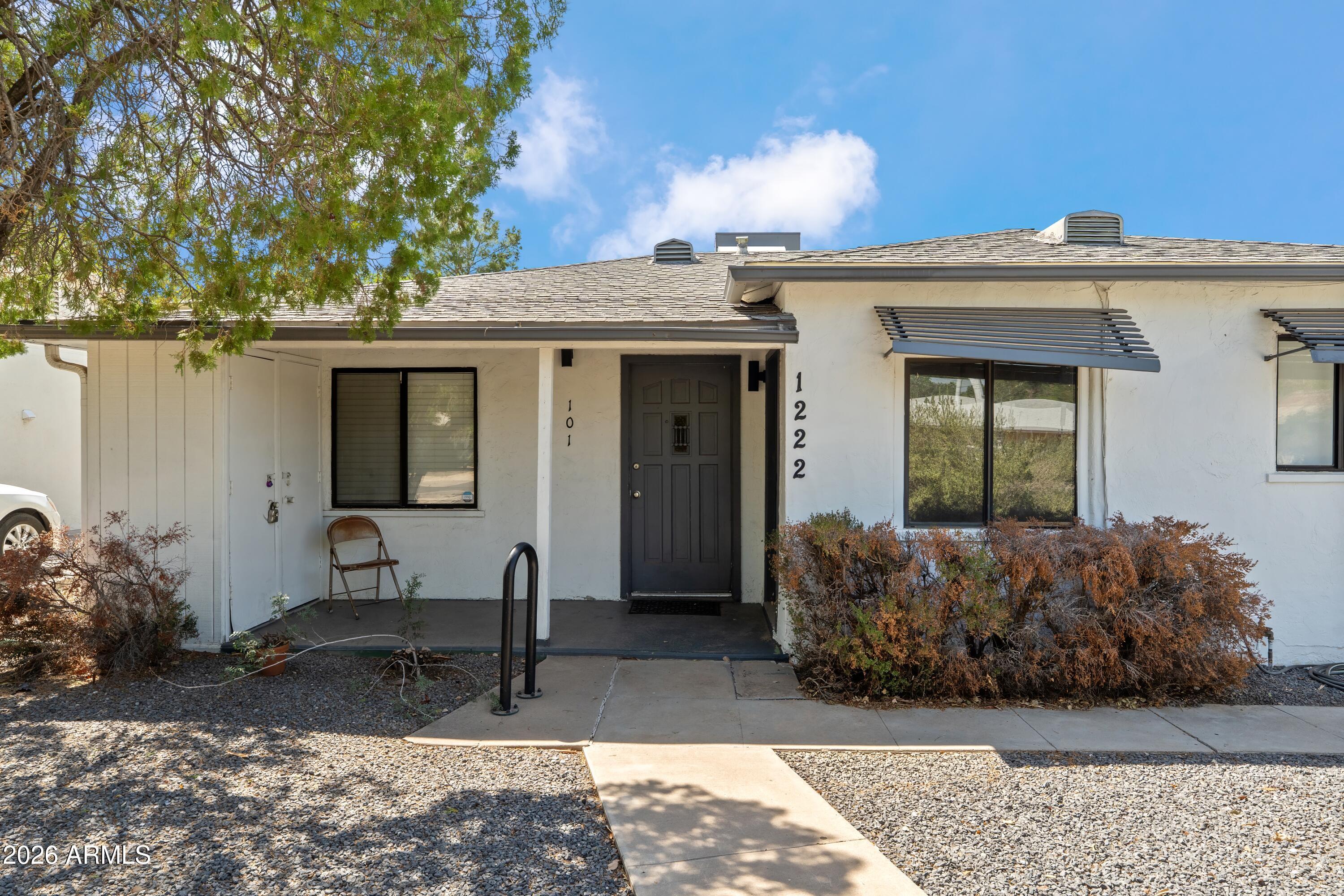 1222 S FARMER Avenue 102-A