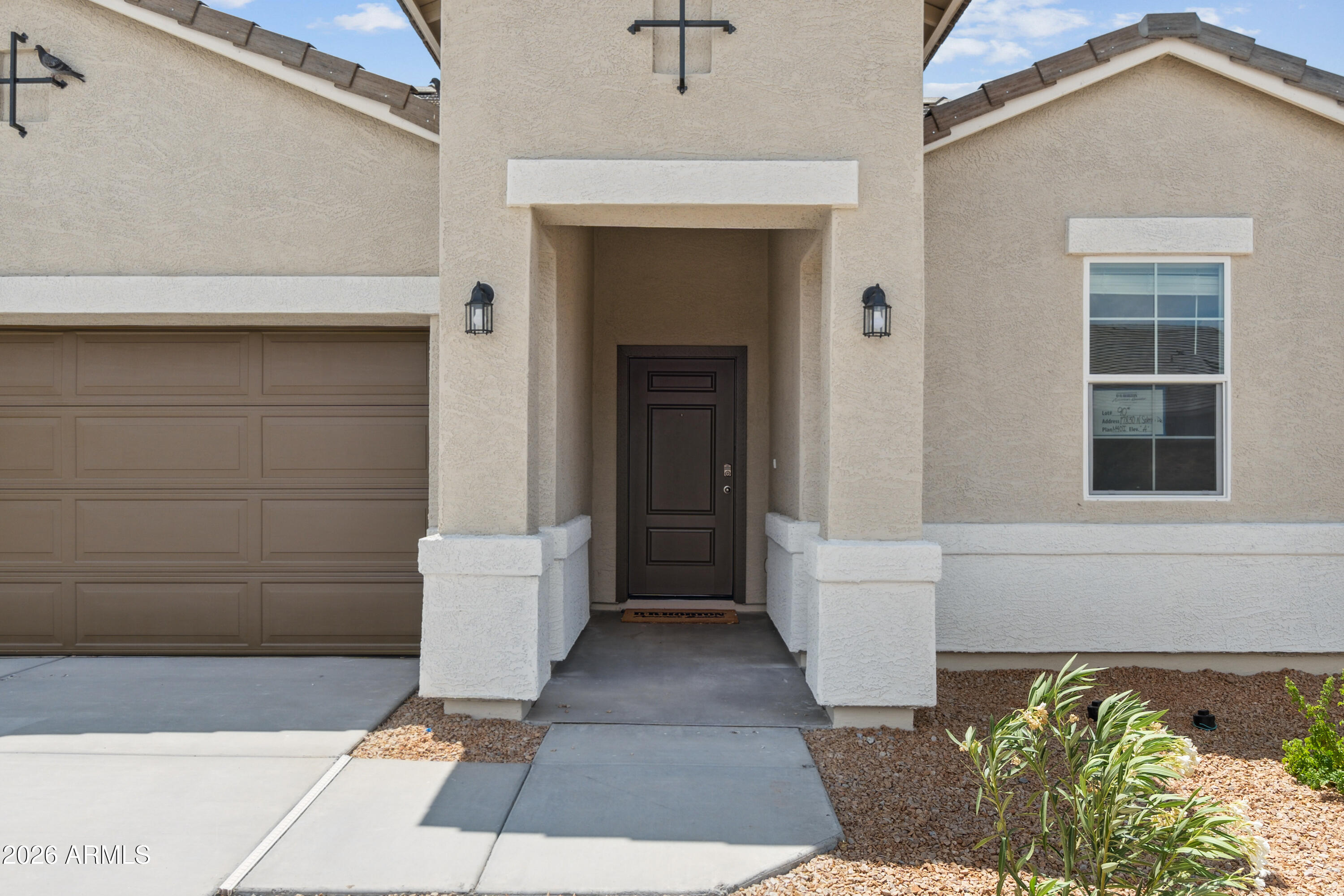 1535 E GLAZIER Drive