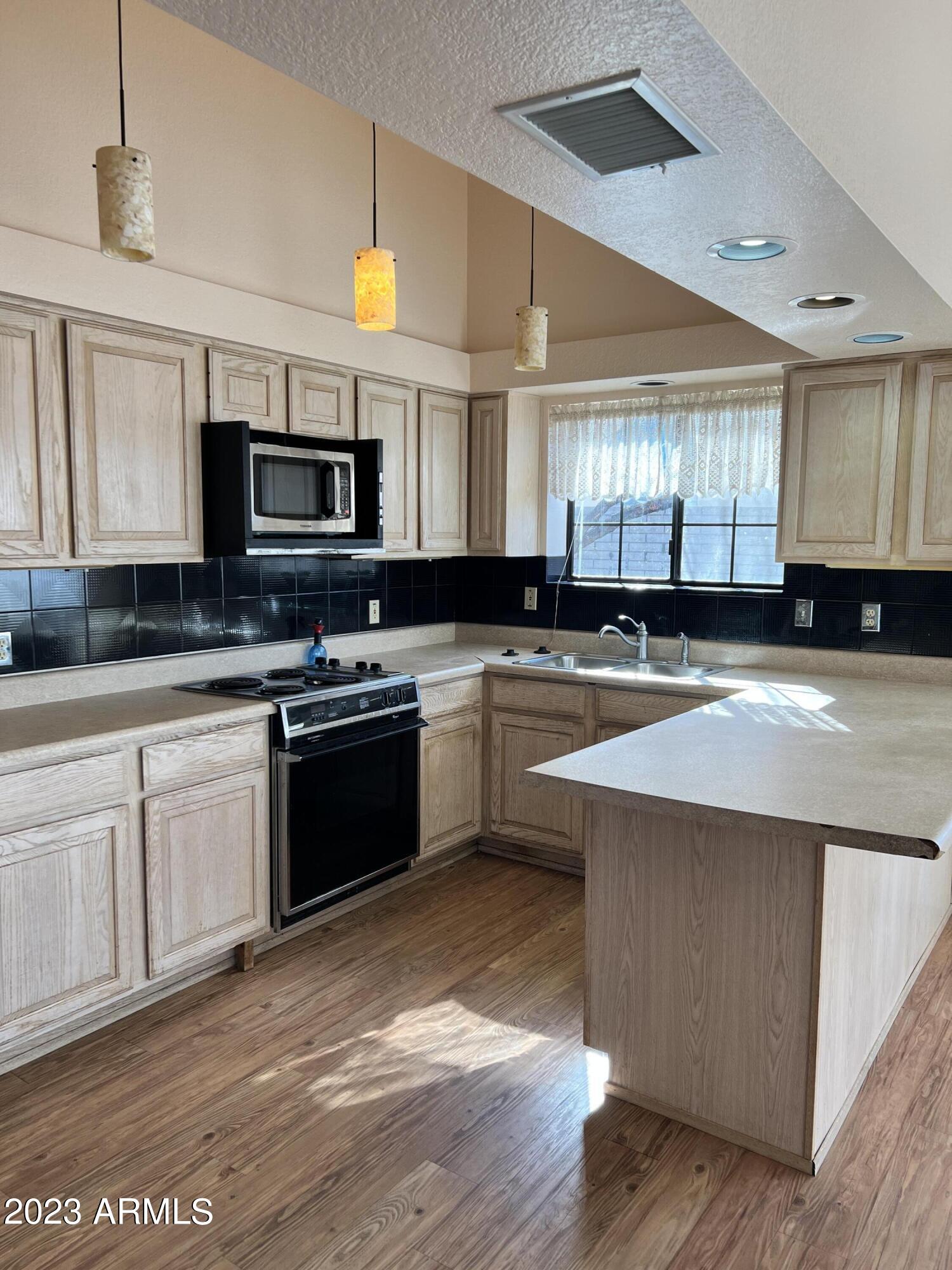 TRACT UNIT 111 - Residential