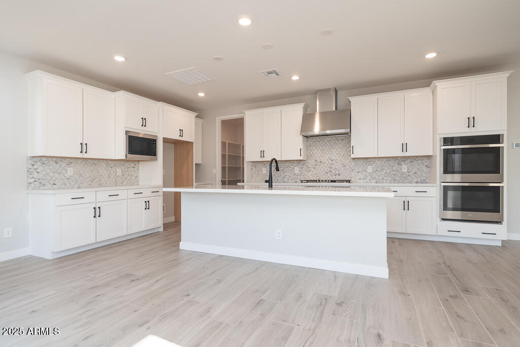 1492 E PRESCOTT Street