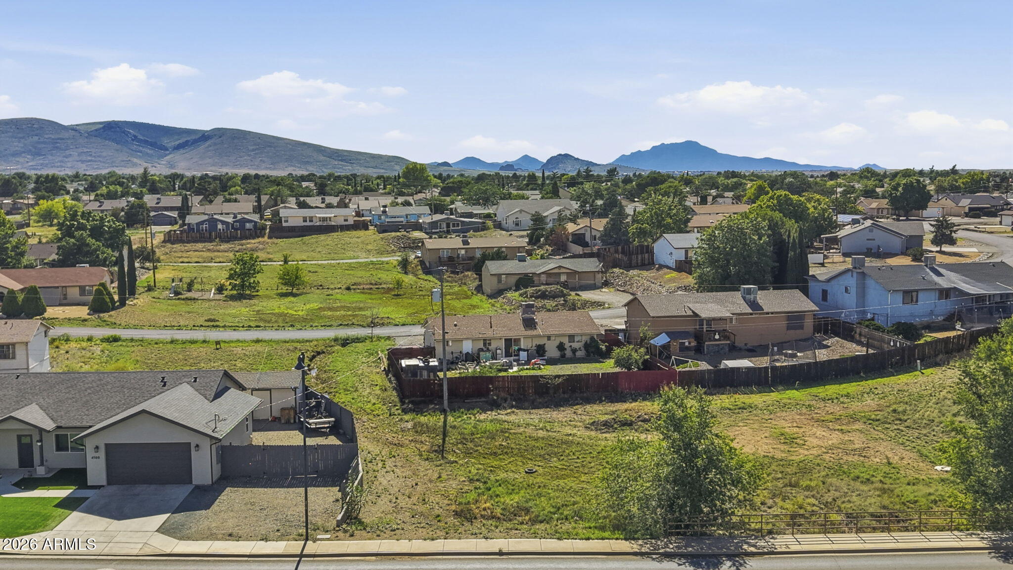 4516 N ROBERT Road 959