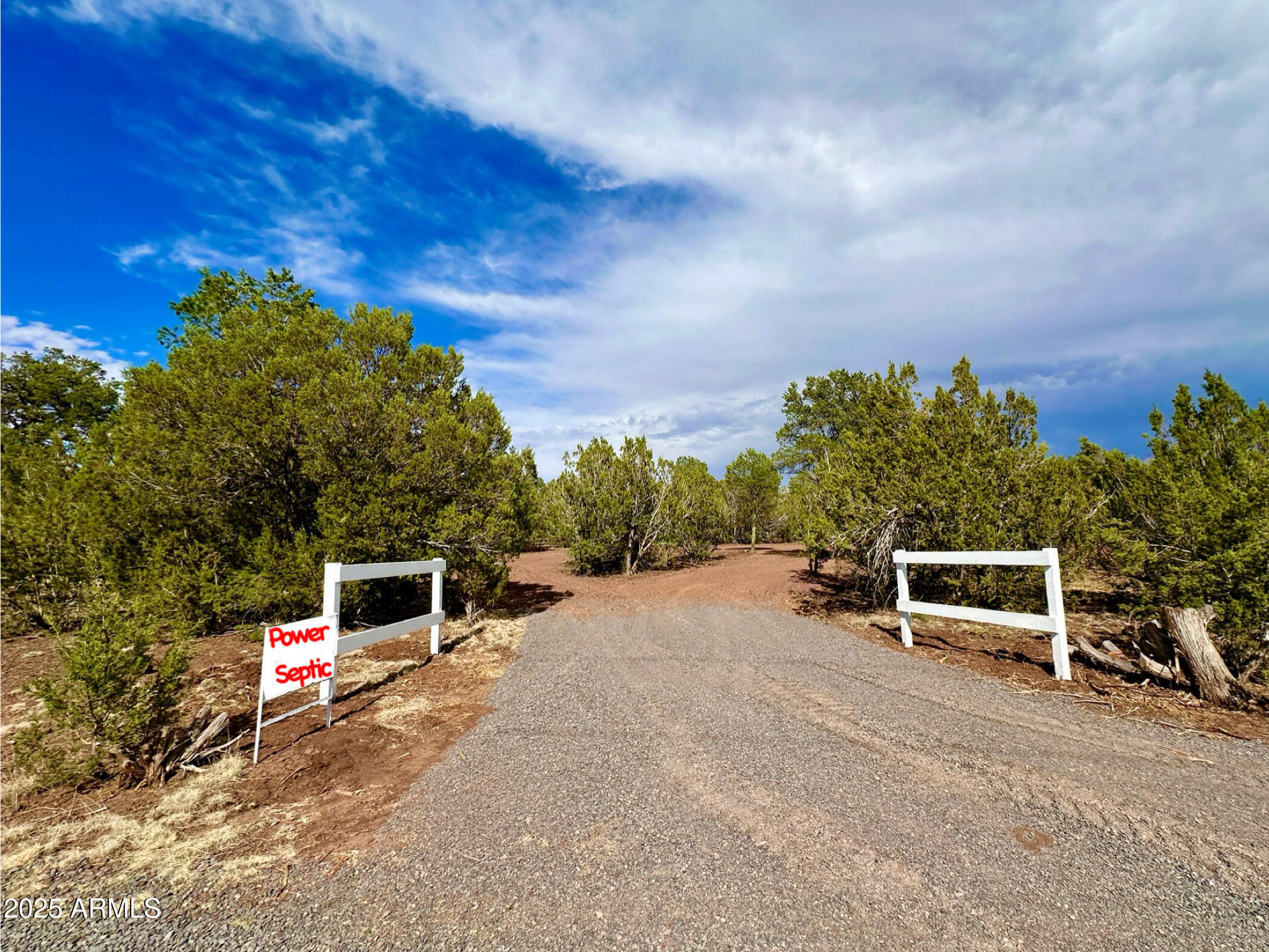 14 County Rd N3573 -- 028