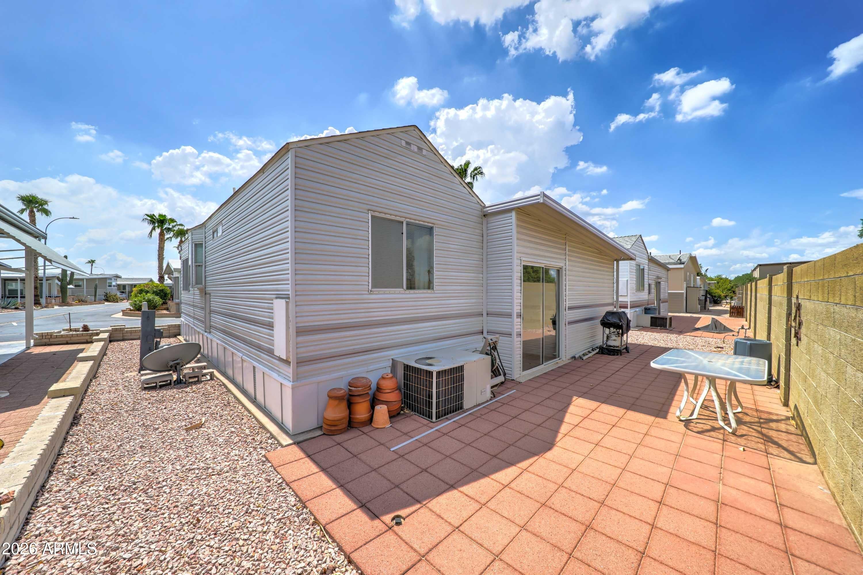 111 S GREENFIELD Road 822