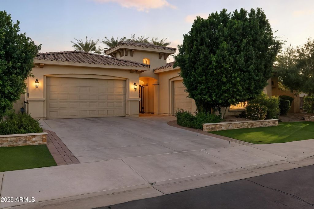 Photo of 3949 E Wood Drive, Chandler, AZ 85249 (MLS # 6951144)