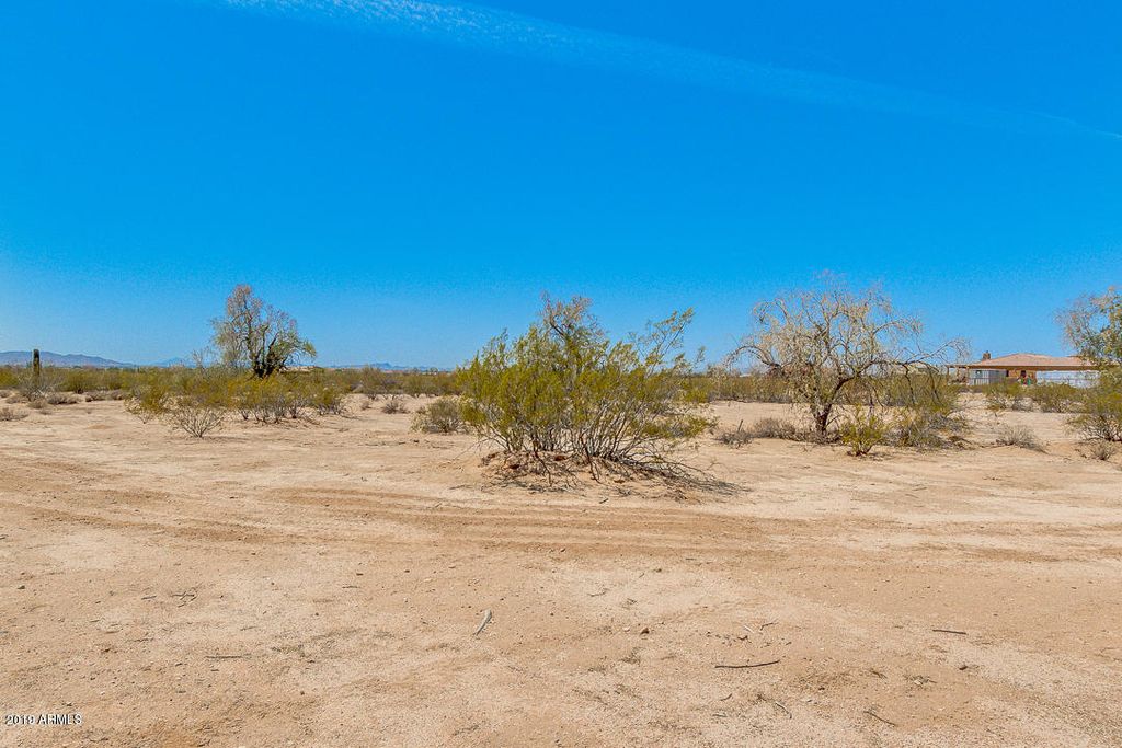 Photo of 0 W Equestrian Street #-/-/-, Casa Grande, AZ 85194 (MLS # 7020377)