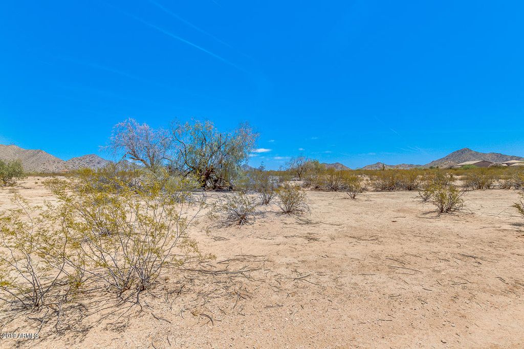 Photo of 0 W Equestrian Street #-/-/-, Casa Grande, AZ 85194 (MLS # 7020377)
