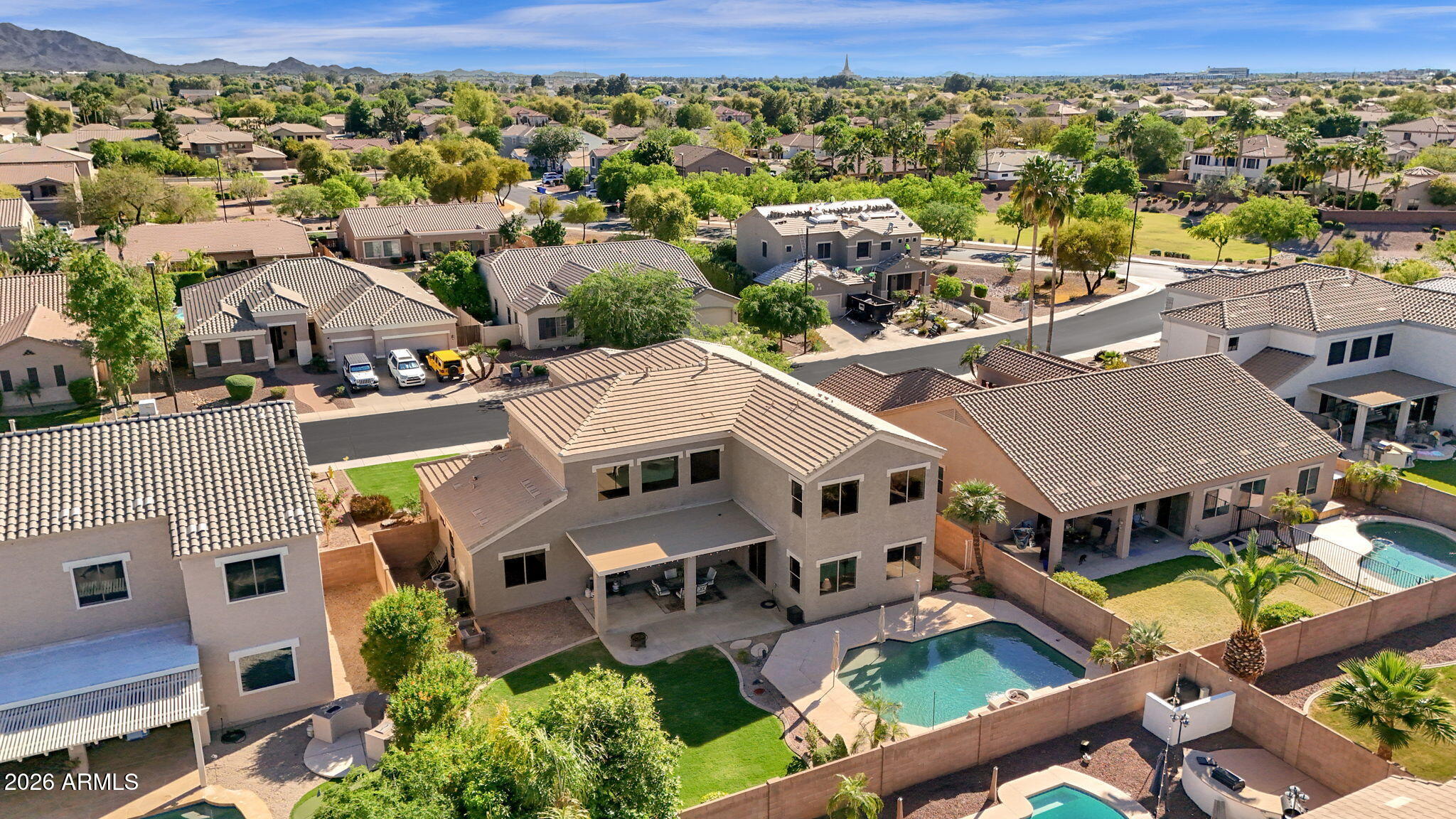 2952 E DENNISPORT Avenue