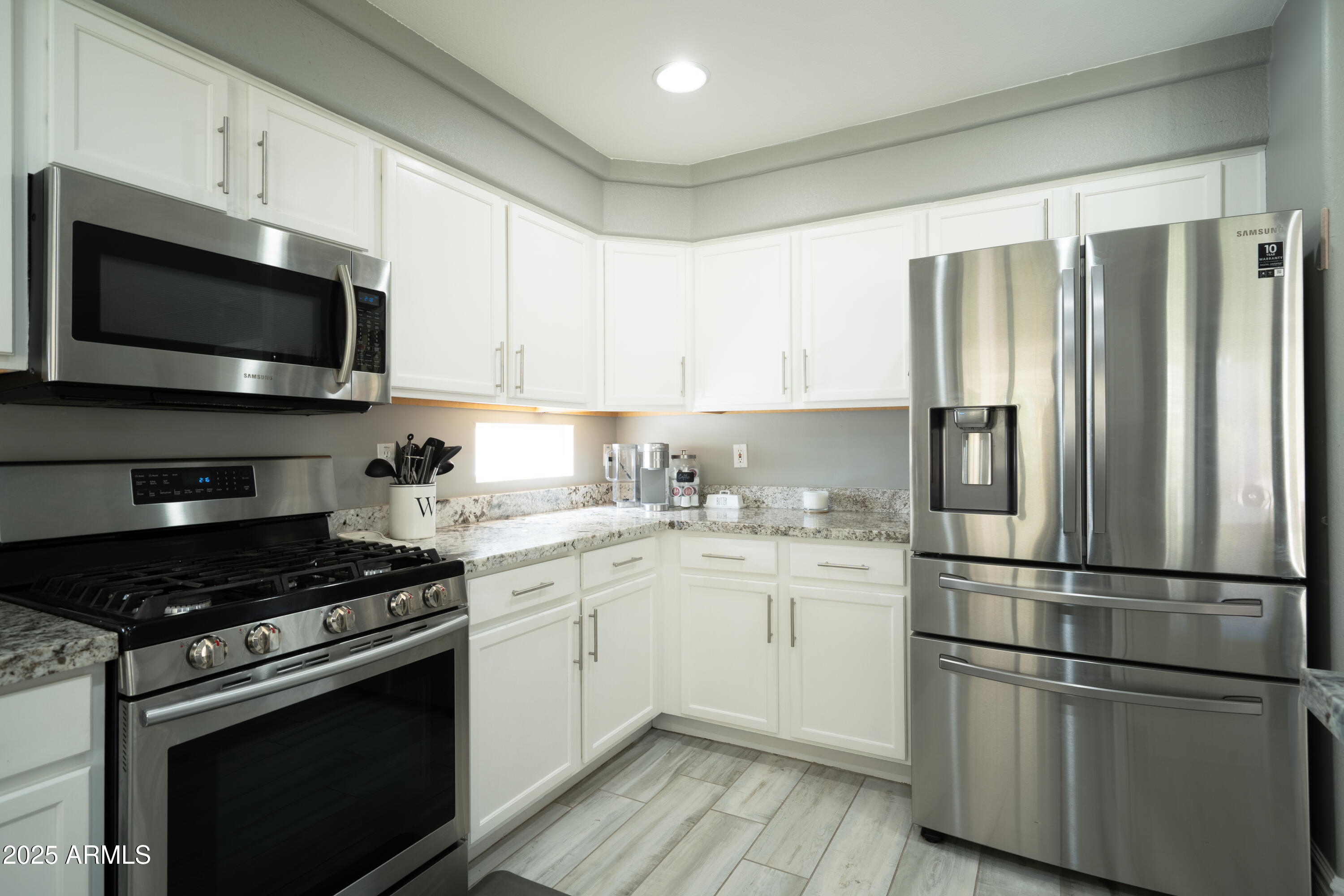 6337 W AVENIDA DEL REY --