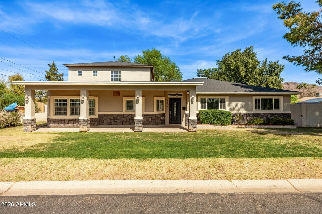 Photo of 4956 E Clarendon Avenue, Phoenix, AZ 85018 (MLS # 6998343)