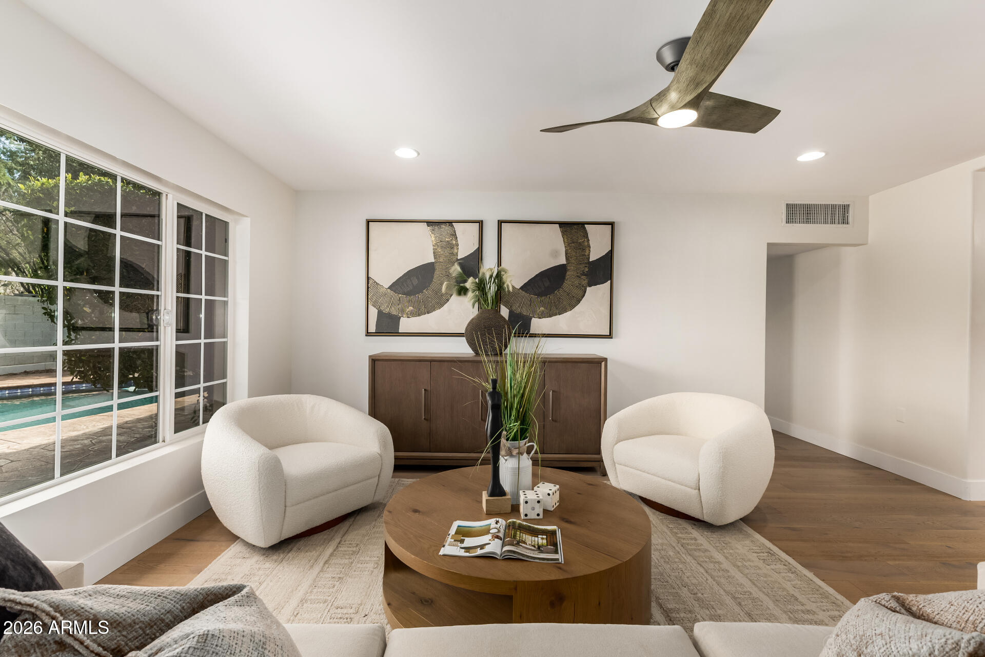 4956 E CLARENDON Avenue