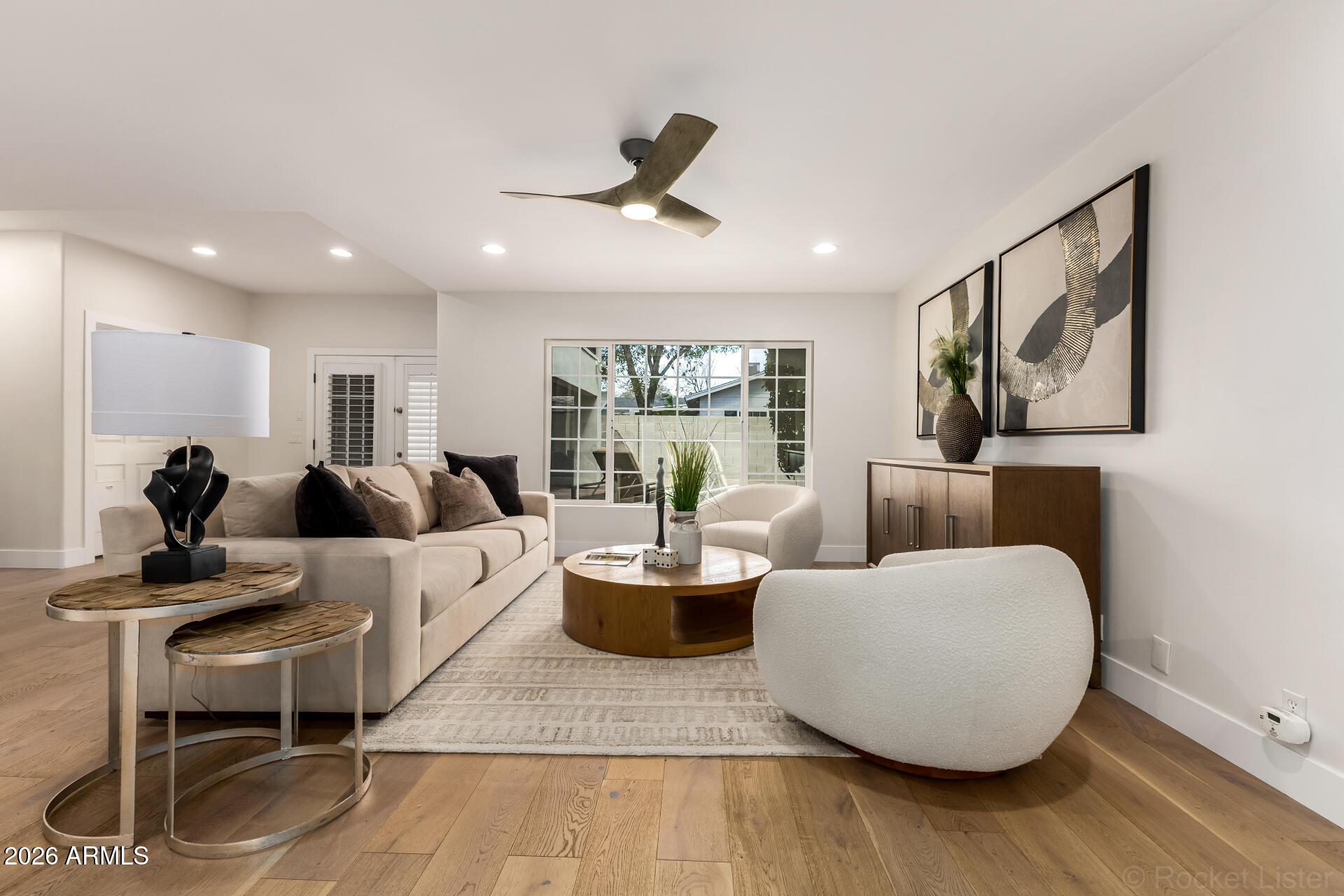 4956 E CLARENDON Avenue