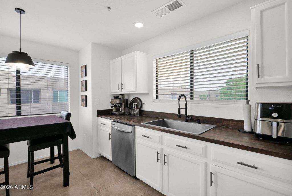 Photo of 11260 N 92nd Street #2093, Scottsdale, AZ 85260 (MLS # 7010096)