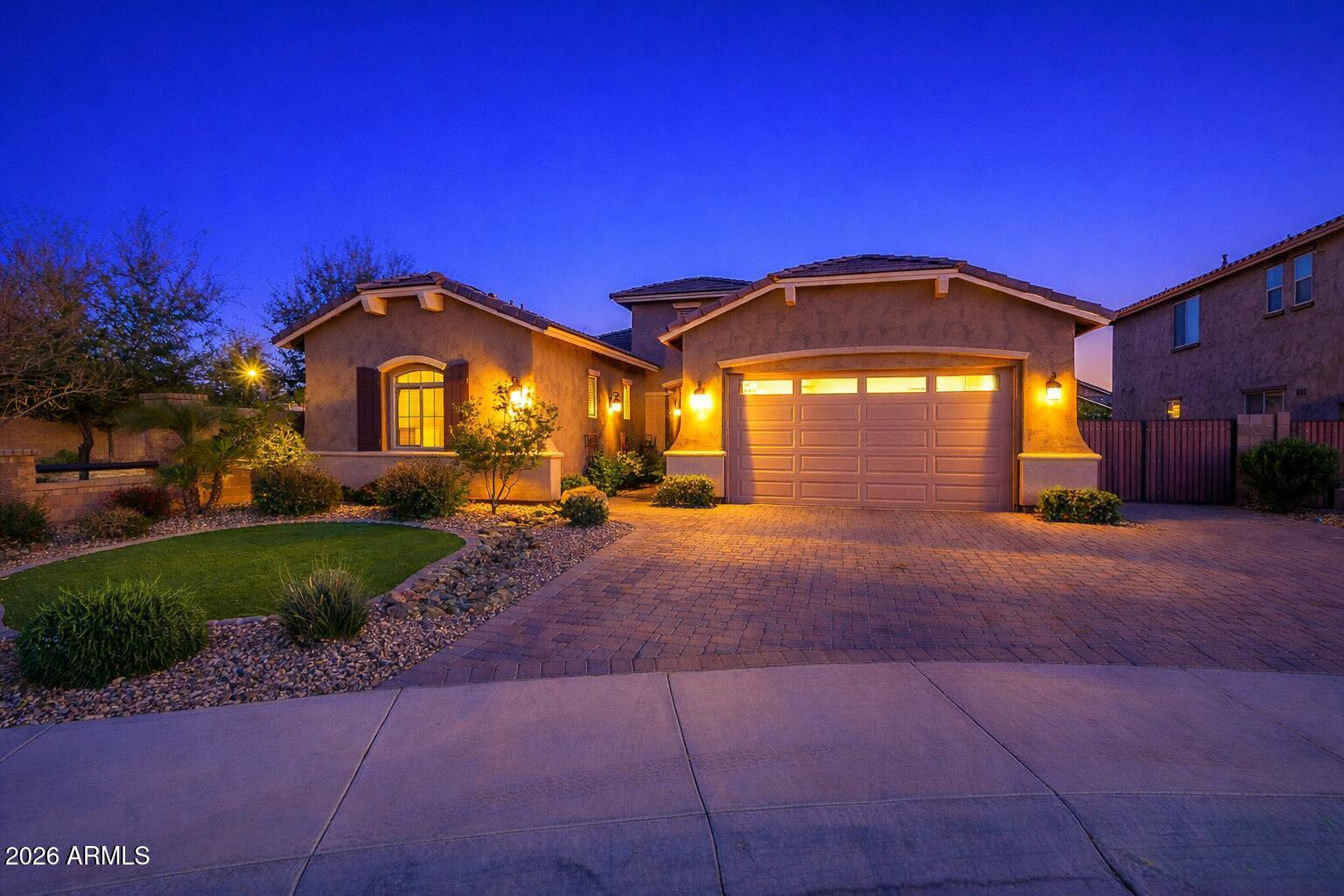 20399 E MOCKINGBIRD Drive