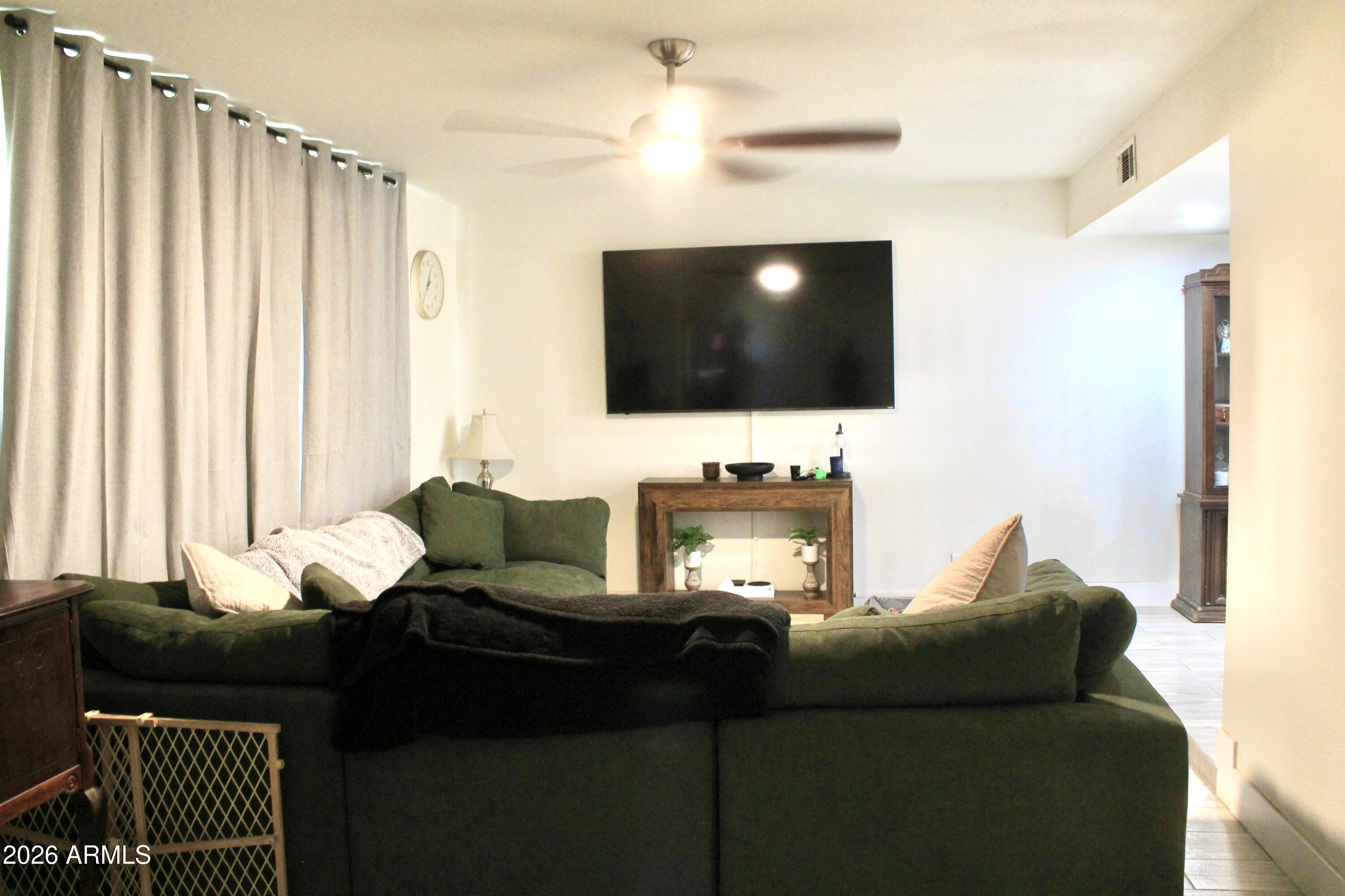 3491 W Desert Hills Drive