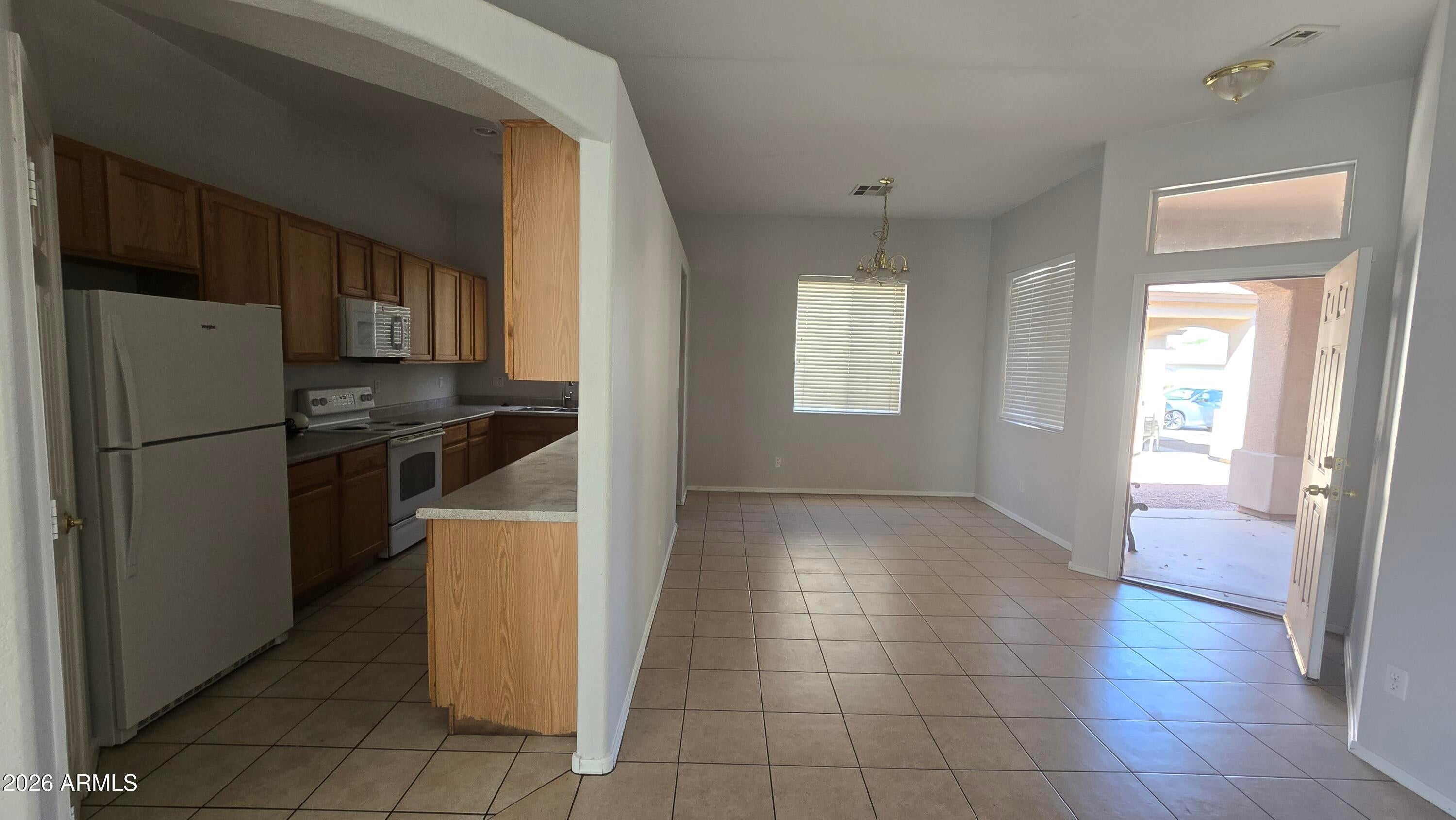6522 S 5th Place
