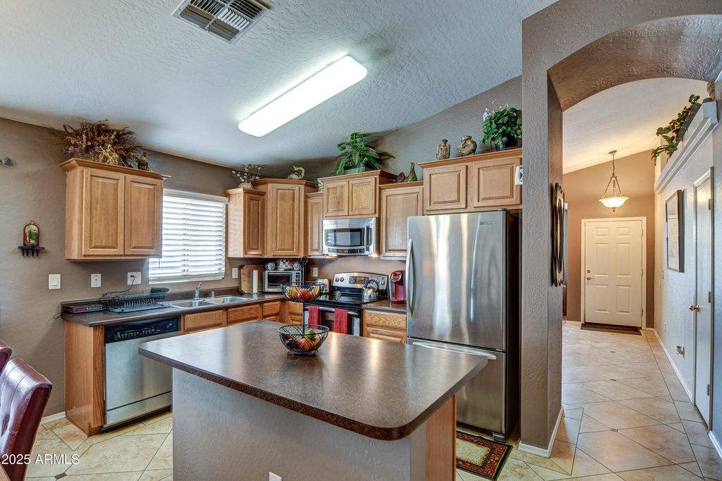 Photo of 13037 W Lisbon Lane, El Mirage, AZ 85335 (MLS # 6907780)