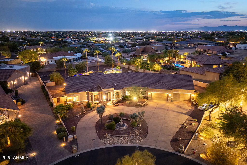 8395 W LA CAILLE --