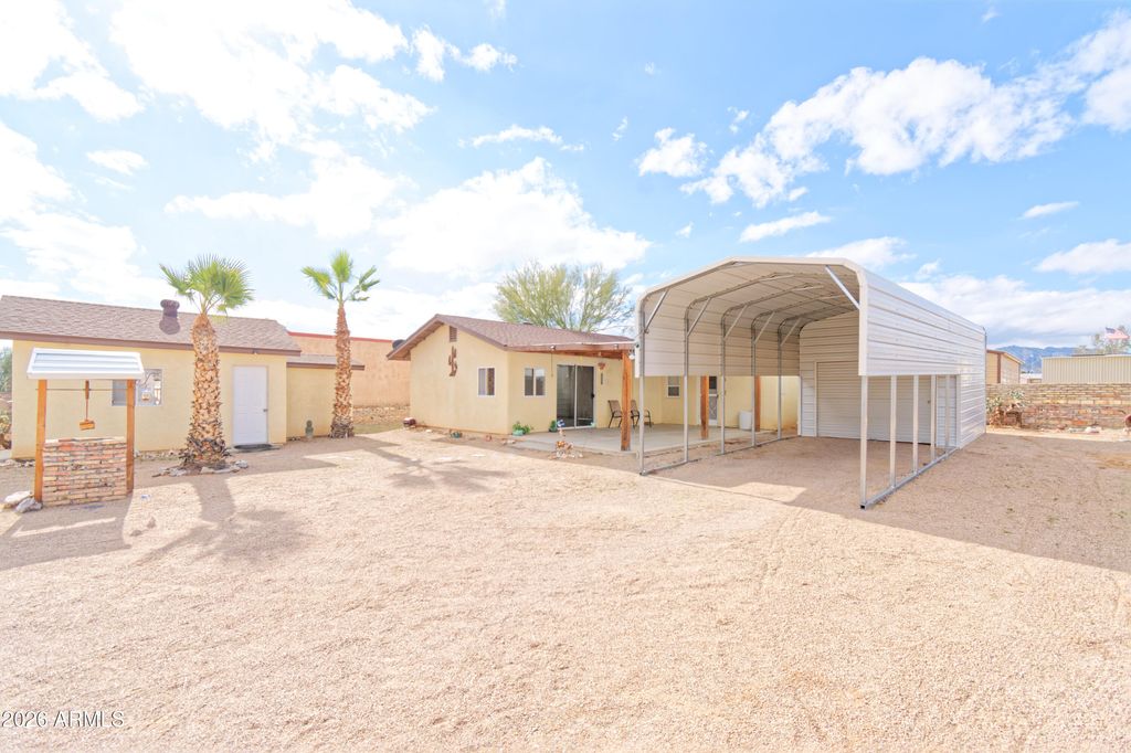Photo of 49608 Rainbow Way, Quartzsite, AZ 85346 (MLS # 7002860)