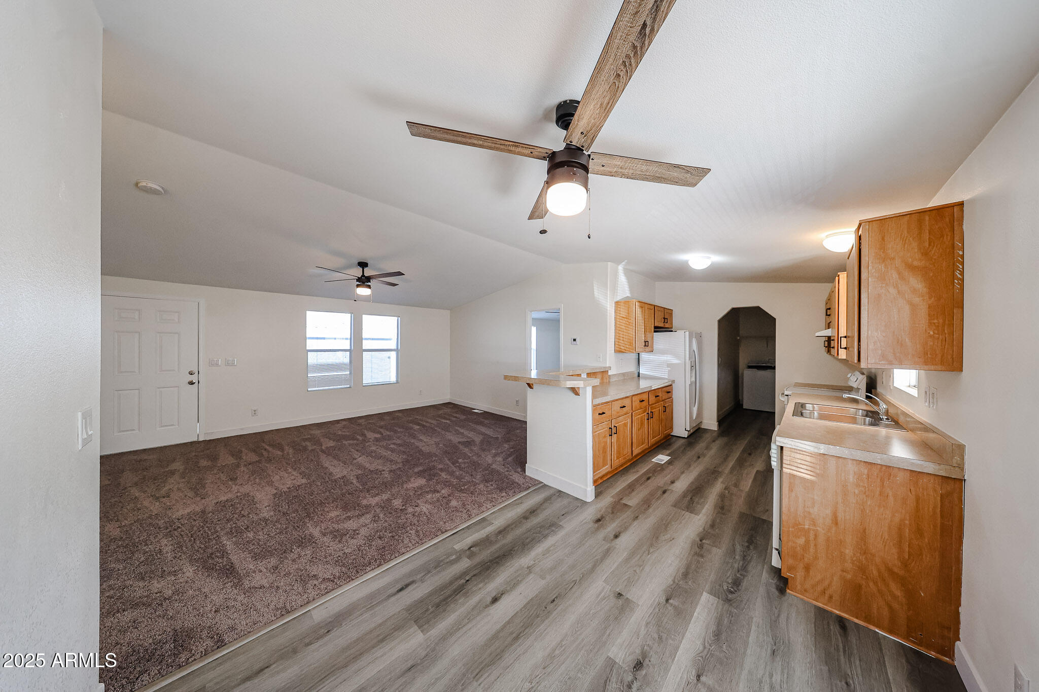 6960 W Peoria Avenue 15