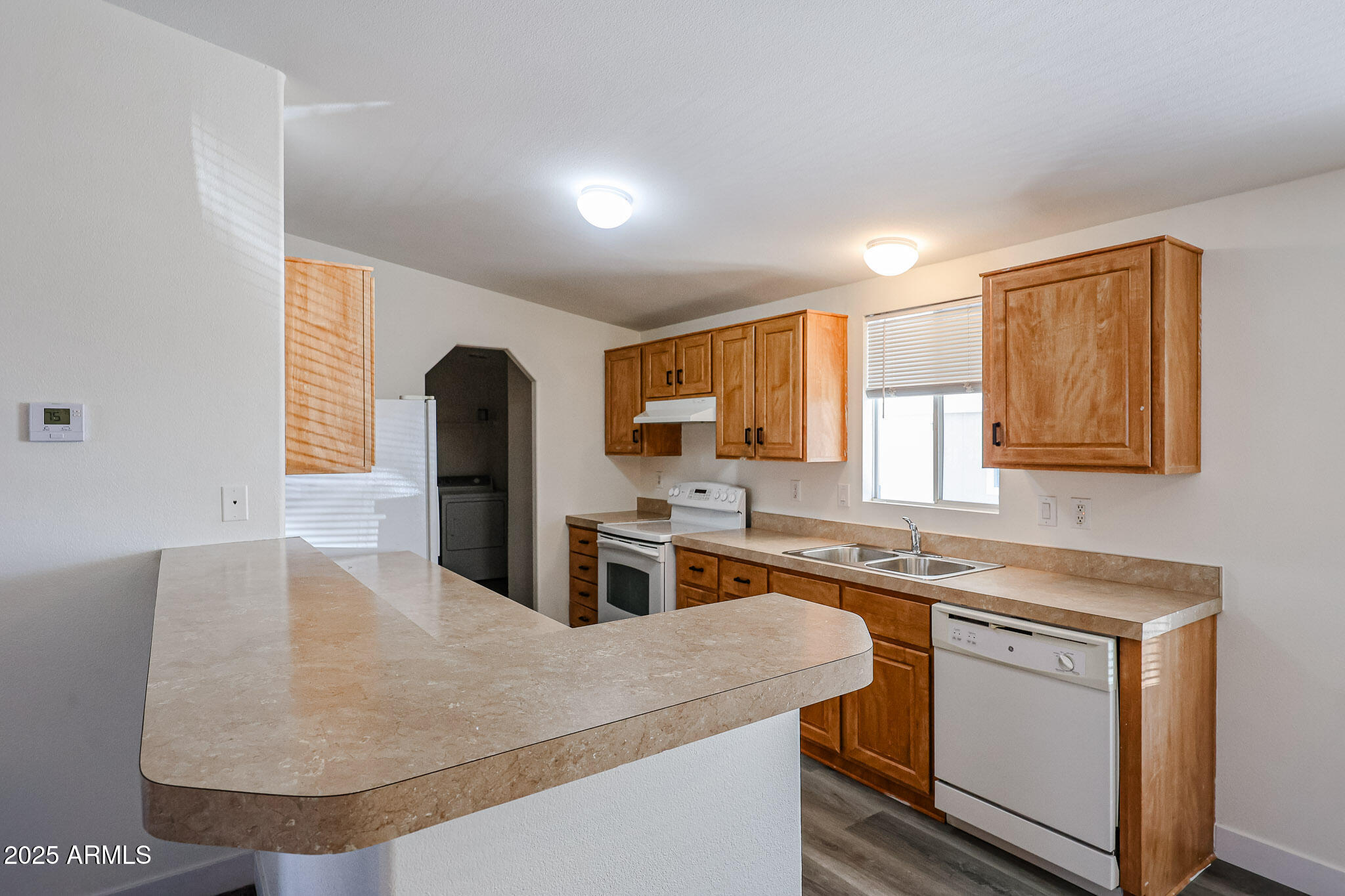 6960 W Peoria Avenue 15