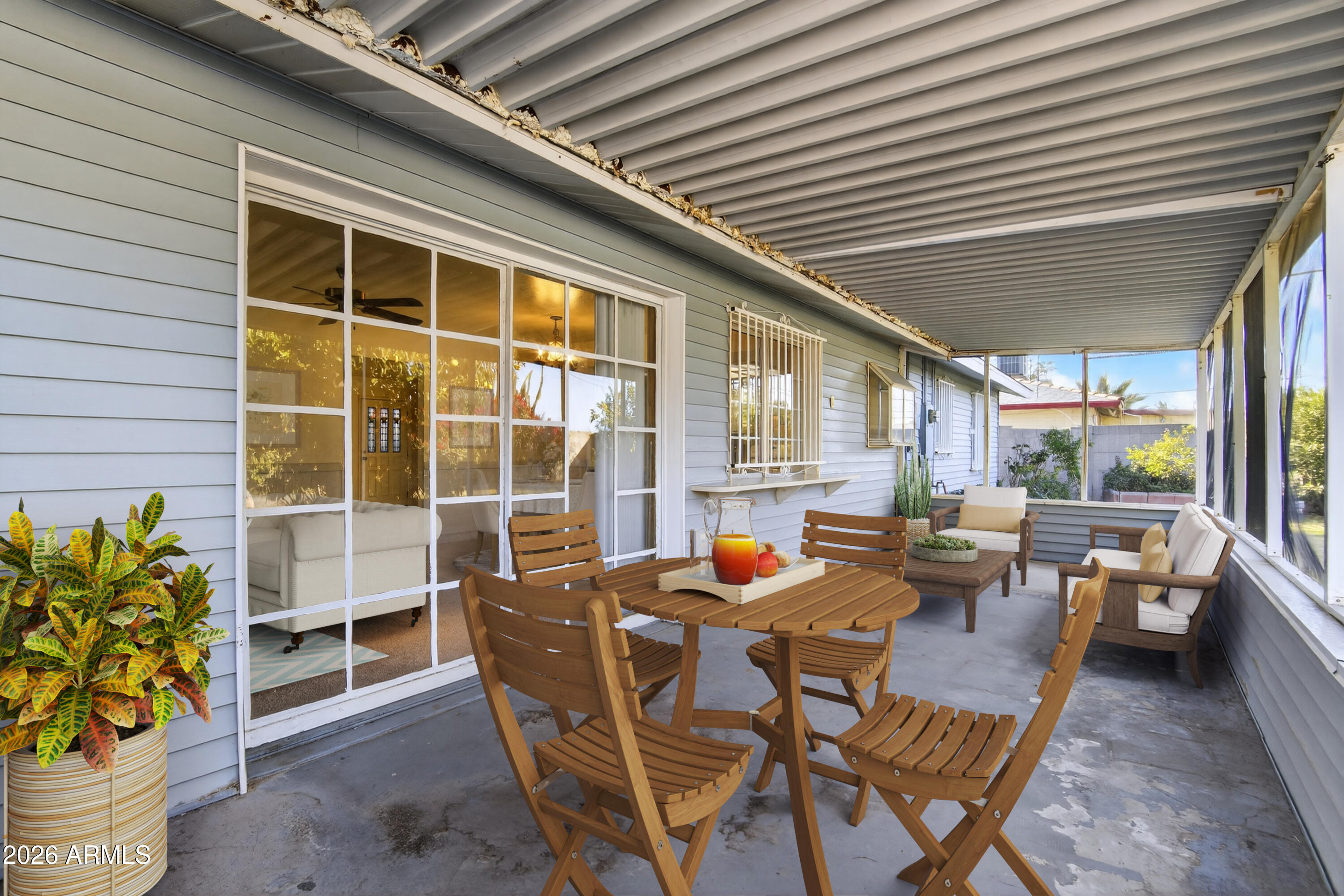 1708 W SUNNYSLOPE Lane