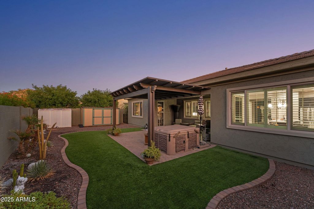 Photo of 10246 W Oberlin Way, Peoria, AZ 85383 (MLS # 6921391)
