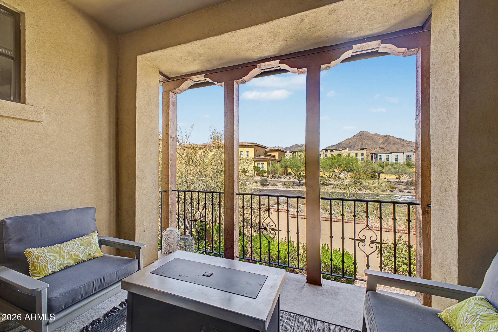 18650 N THOMPSON PEAK Parkway 2042