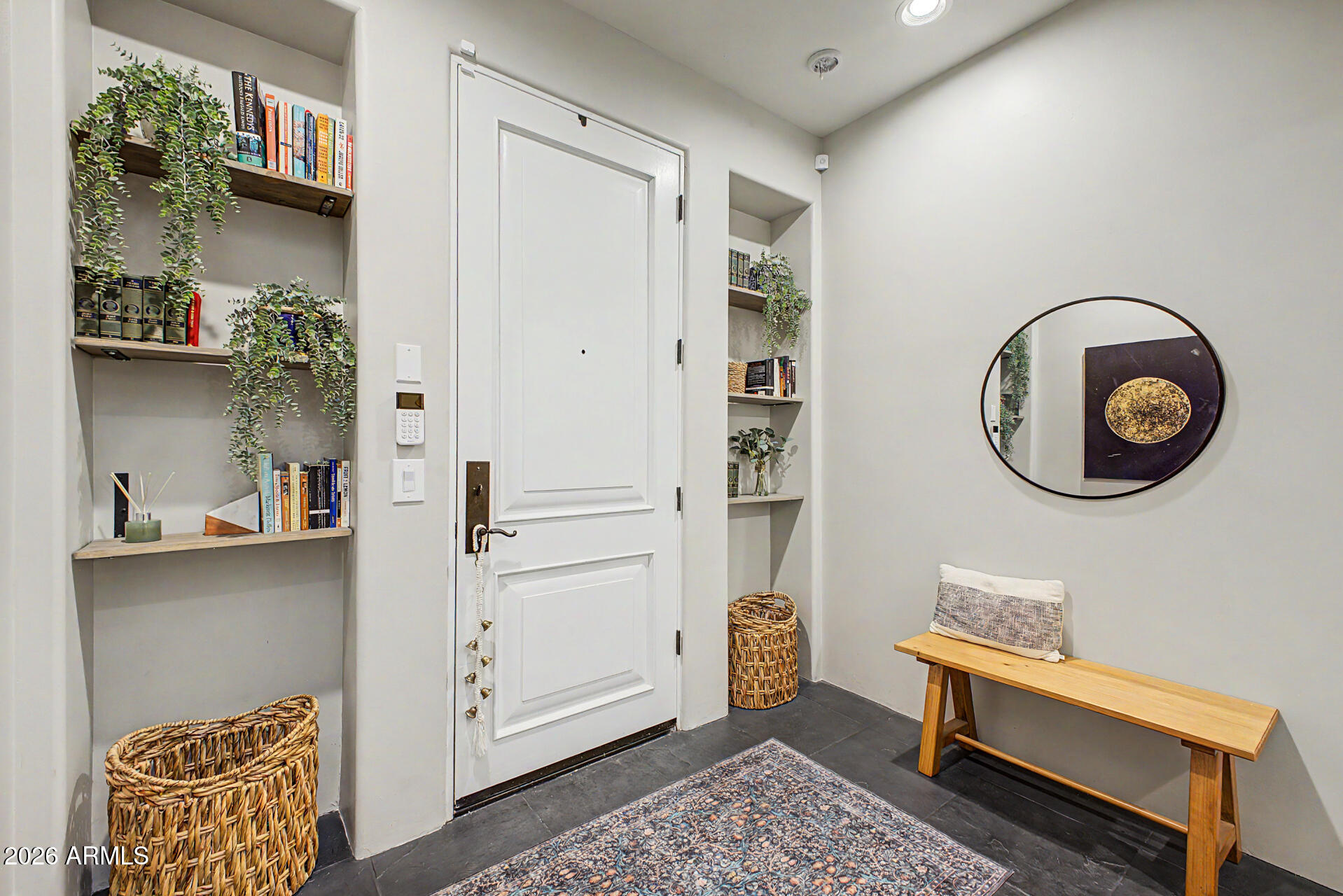 18650 N THOMPSON PEAK Parkway 2042