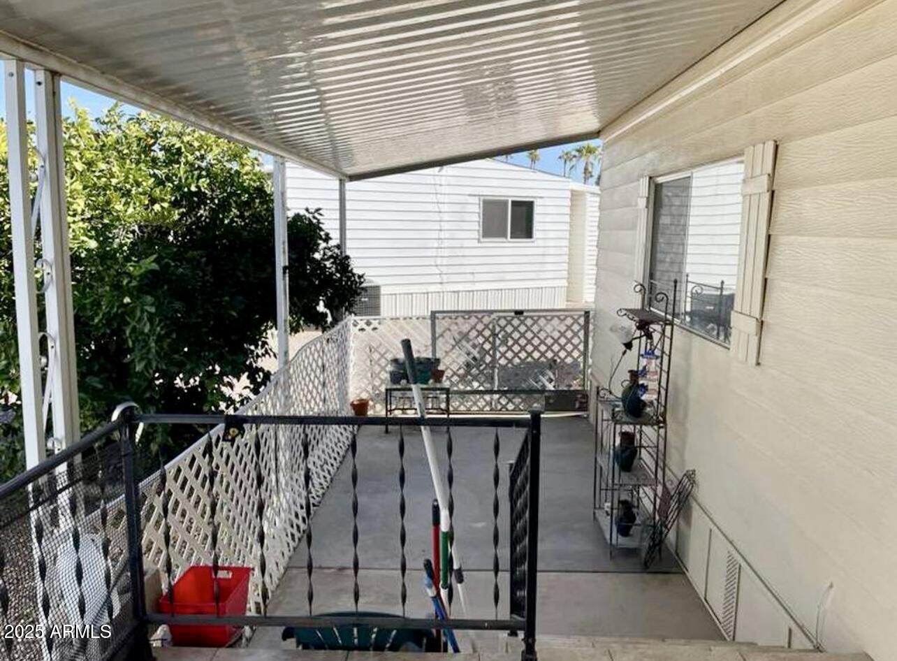 305 S VAL VISTA Drive 243
