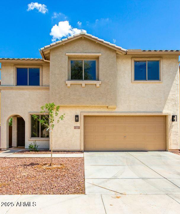 2901 N DAISY Drive
